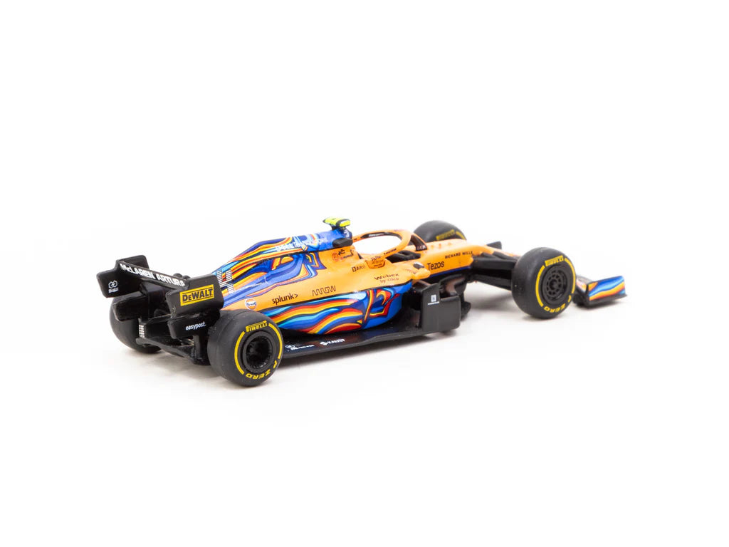 Tarmac Works 1:64 Scale McLaren MCL35M Formula 1 Car - Abu Dhabi Grand Prix 2021 Edition - Lando Norris Collectible Diecast Model - Perfect for F1 Fans, Display & Racing Enthusiasts