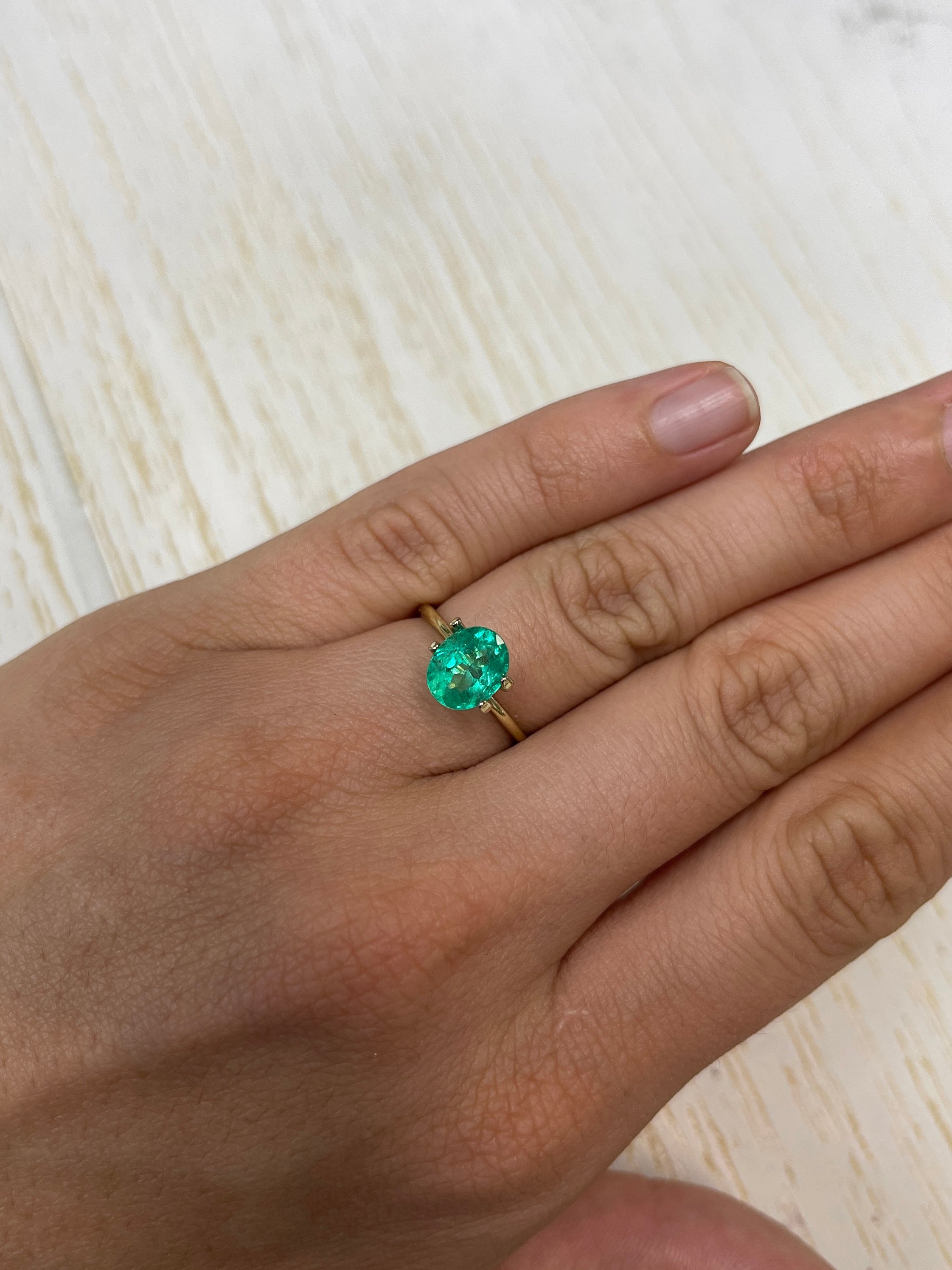 1.98 Carat 9x7mm Bright Green Natural Colombian Emerald Loose Gemstone - Oval Cut for Jewelry Making, Engagement Rings & Fine Collections