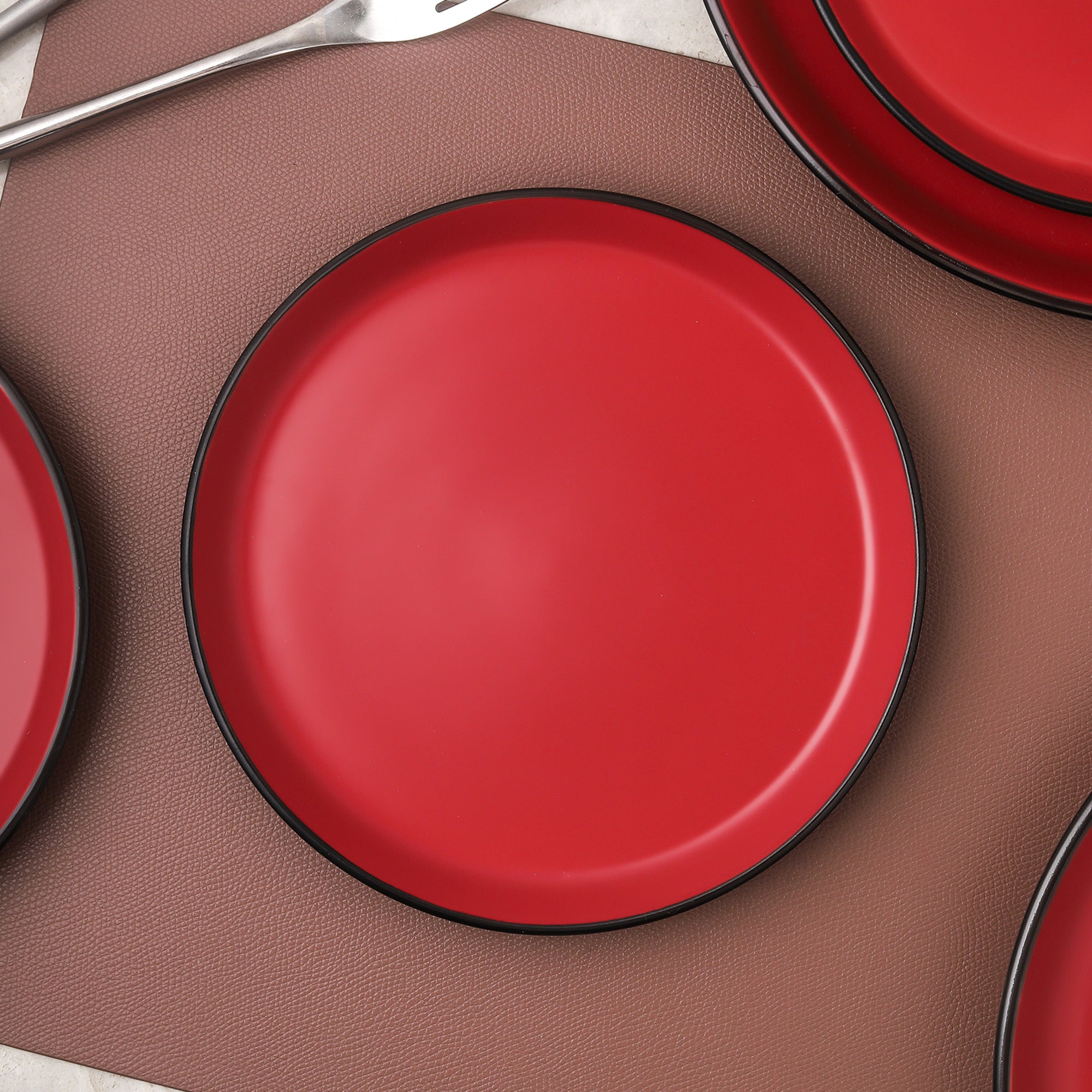 Albie Stoneware Salad Plate - Red and Black Ceramic Dinnerware for Restaurants, Home Dining & Party Serving | Durable & Stylish Dish Set for Everyday Meals & Special Occasions