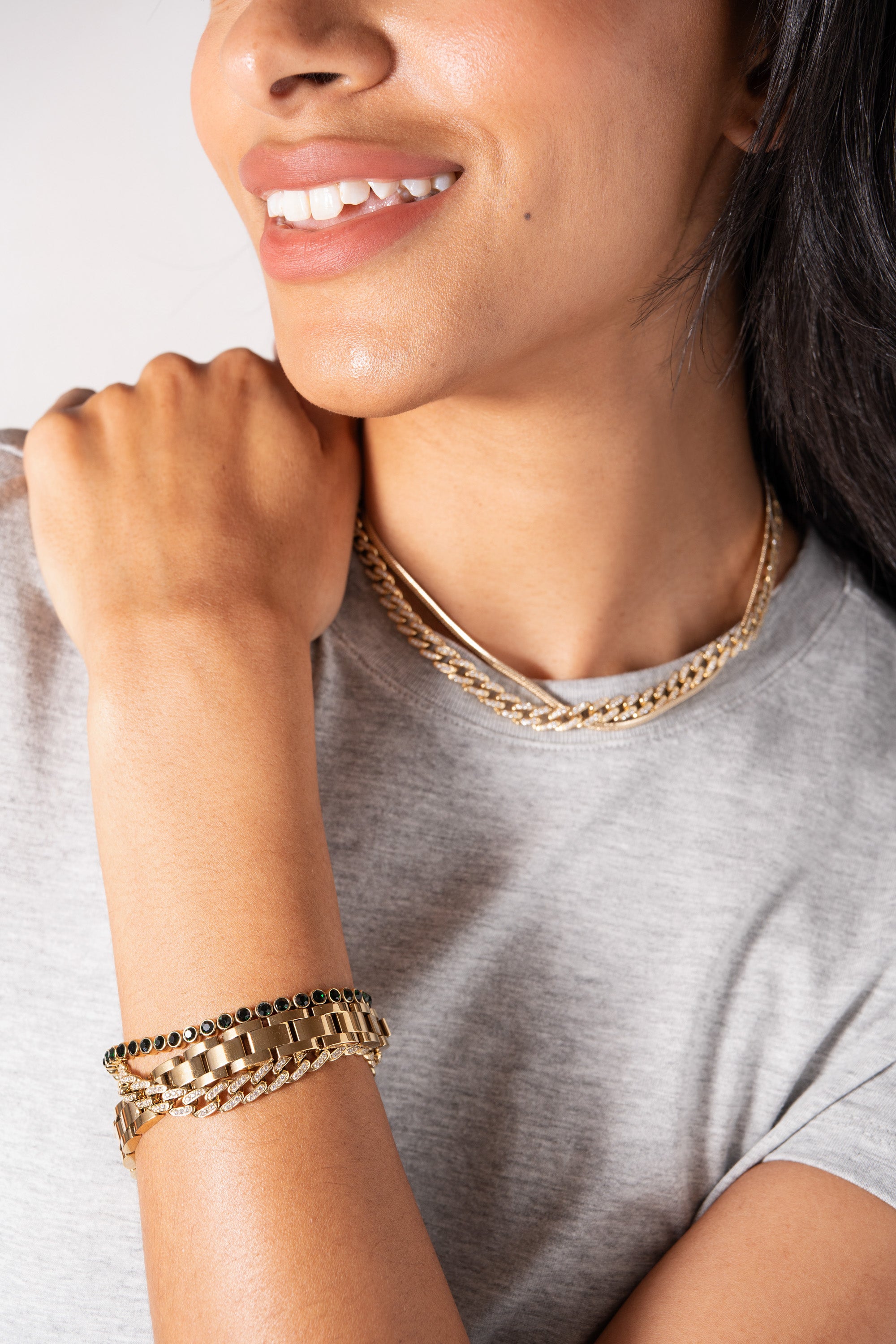 Sparkling Crystal Pave Curb Chain Bracelet for Women - Elegant Layered Jewelry for Daily Wear, Parties & Special Occasions