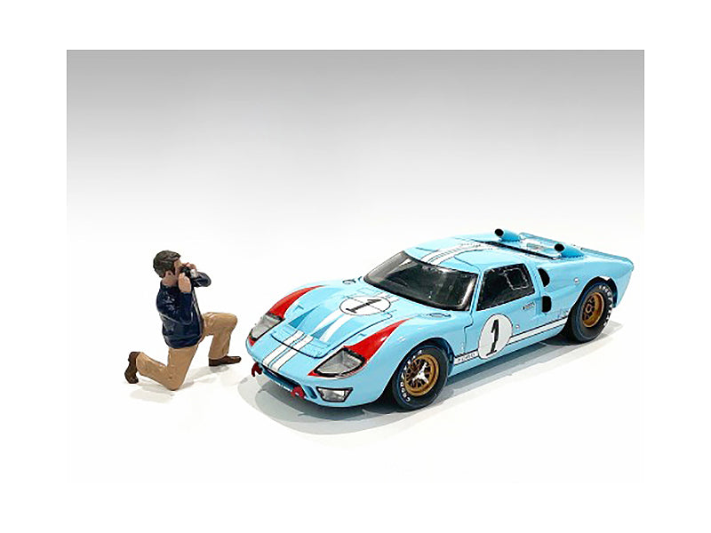 American Diorama 1/18 Scale Race Day 2 Figurine IV - Realistic Pit Crew & Driver Figures for Model Car Displays, Diorama Scenes & Collectors