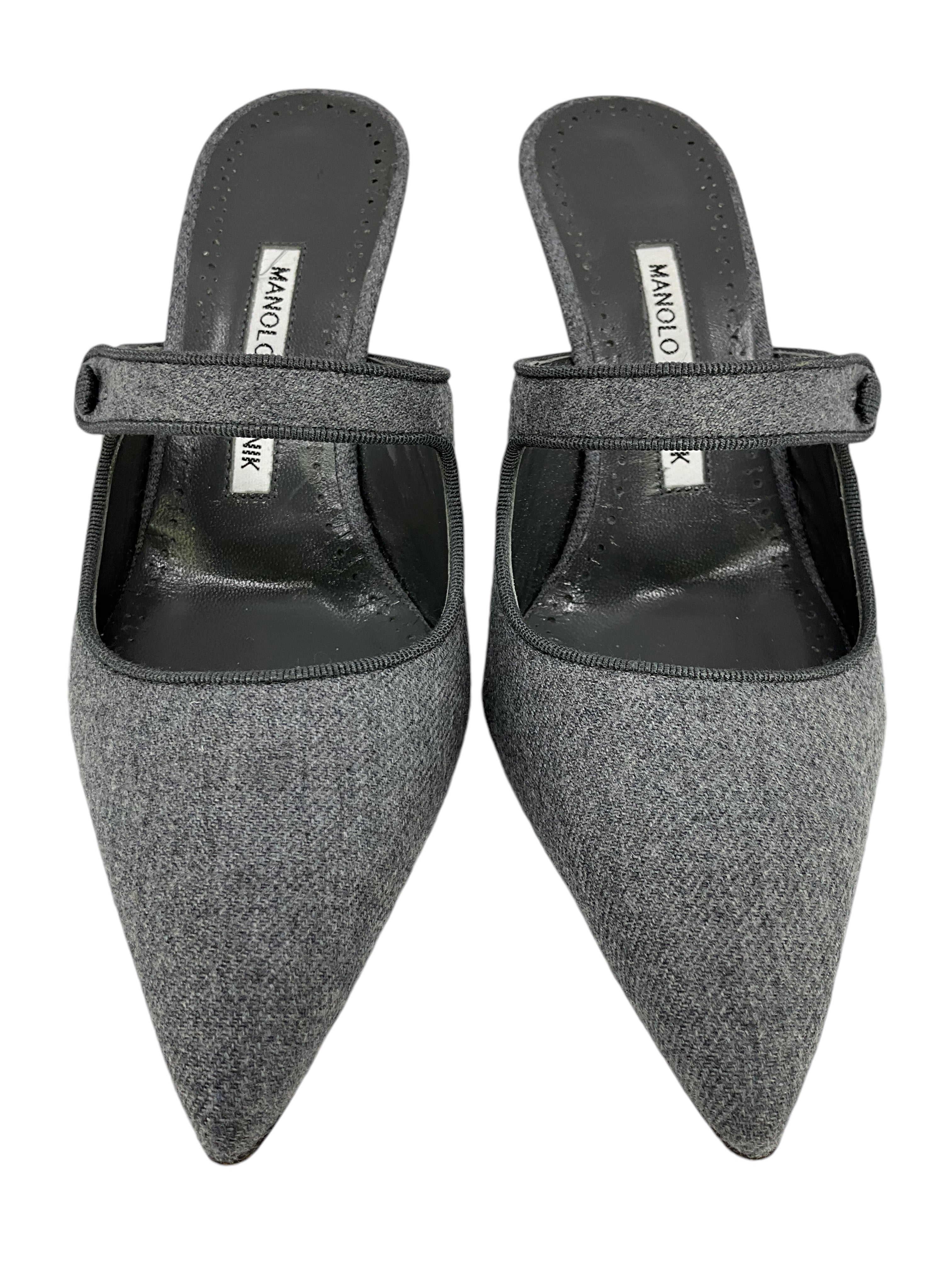 Manolo Blahnik Flannel Mary Jane Pumps 70mm Heel - Women's Size 7.5 (US) - Elegant Office & Wedding Shoes for Professional & Formal Occasions