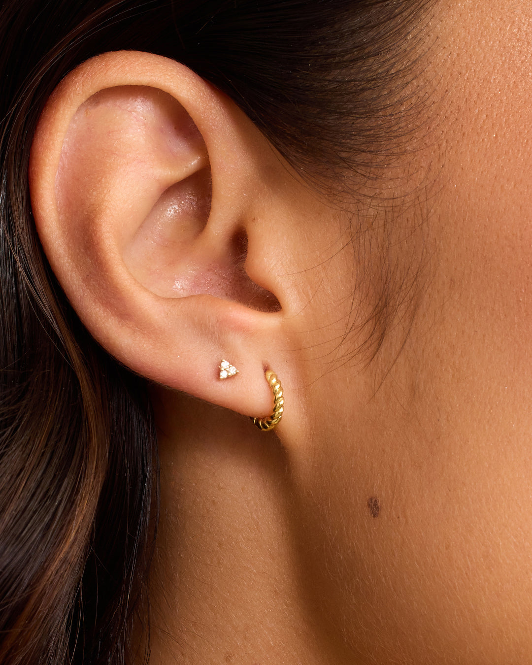 Sterling Silver Huggie Hoop Earrings for Women - Minimalist Single Hoop Earrings for Everyday Wear | Perfect for Work, Date Night & Casual Outfits