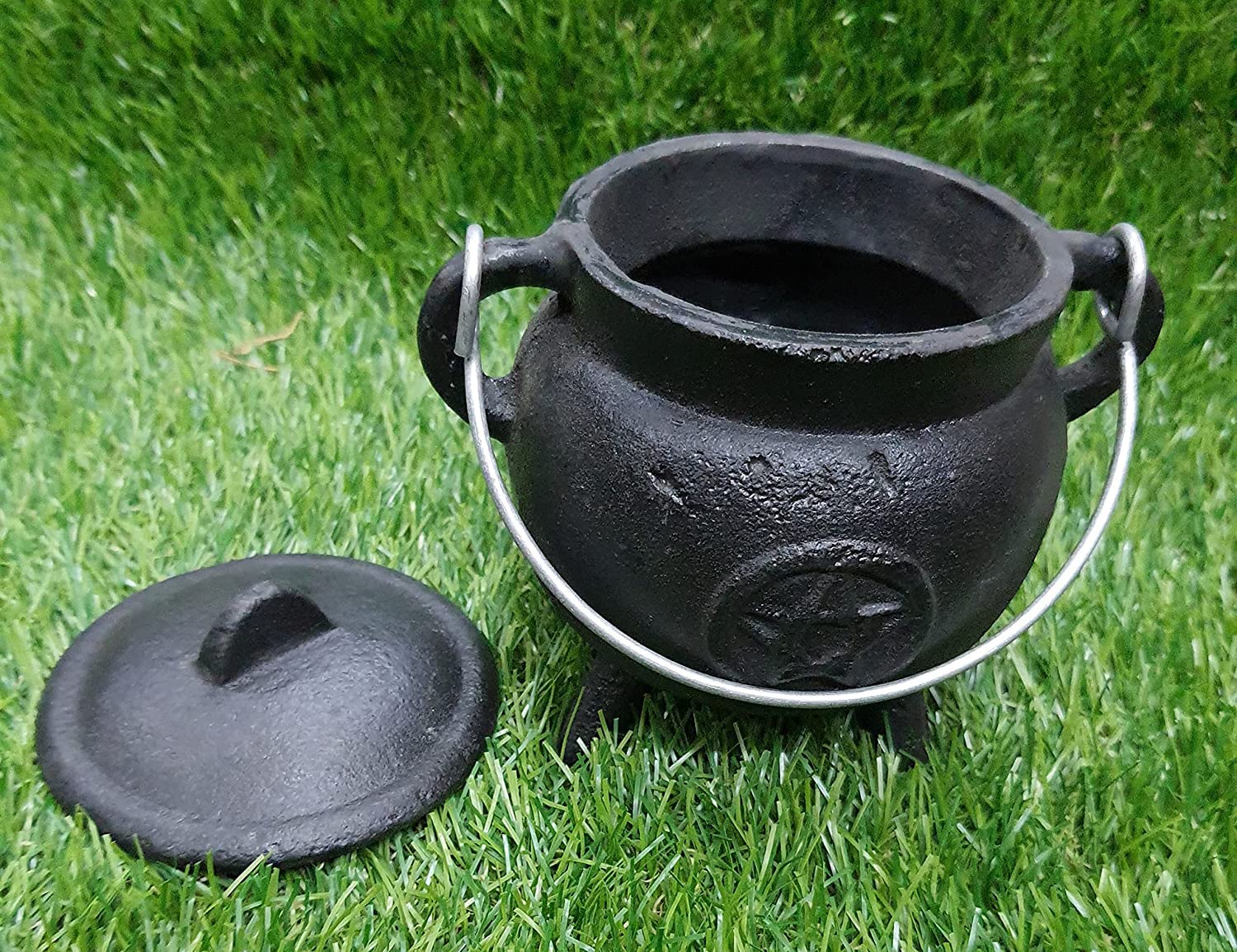 Black Iron Cauldron with Lid & Handle - Pentacle Design Incense Burner for Wicca, Rituals & Home Decor