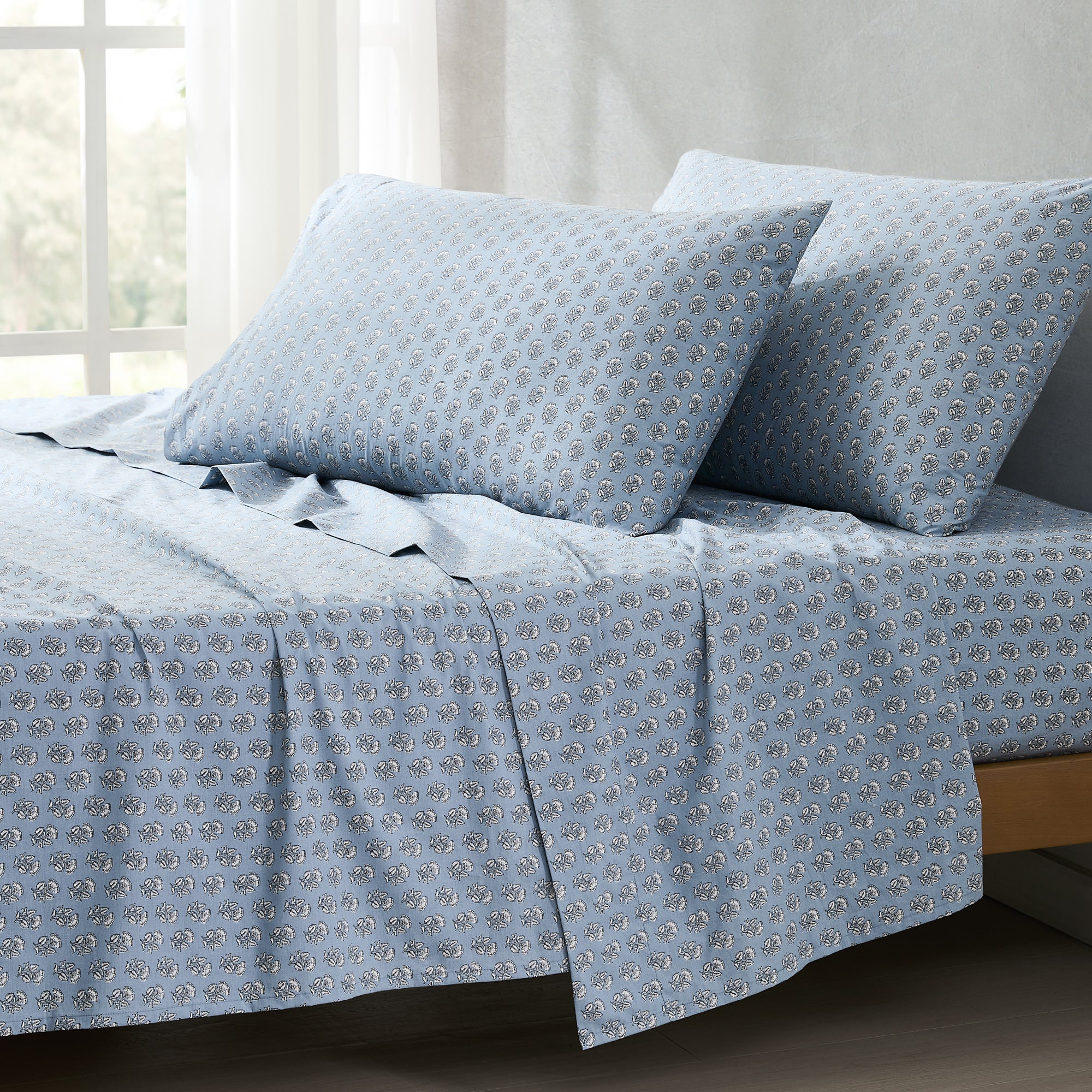 Premium Freesia Cotton Sheet Set - Soft Breathable Bed Sheets for All Seasons - Queen Size 4-Piece Set - Perfect for Home, Hotel, and Guest Room Use
