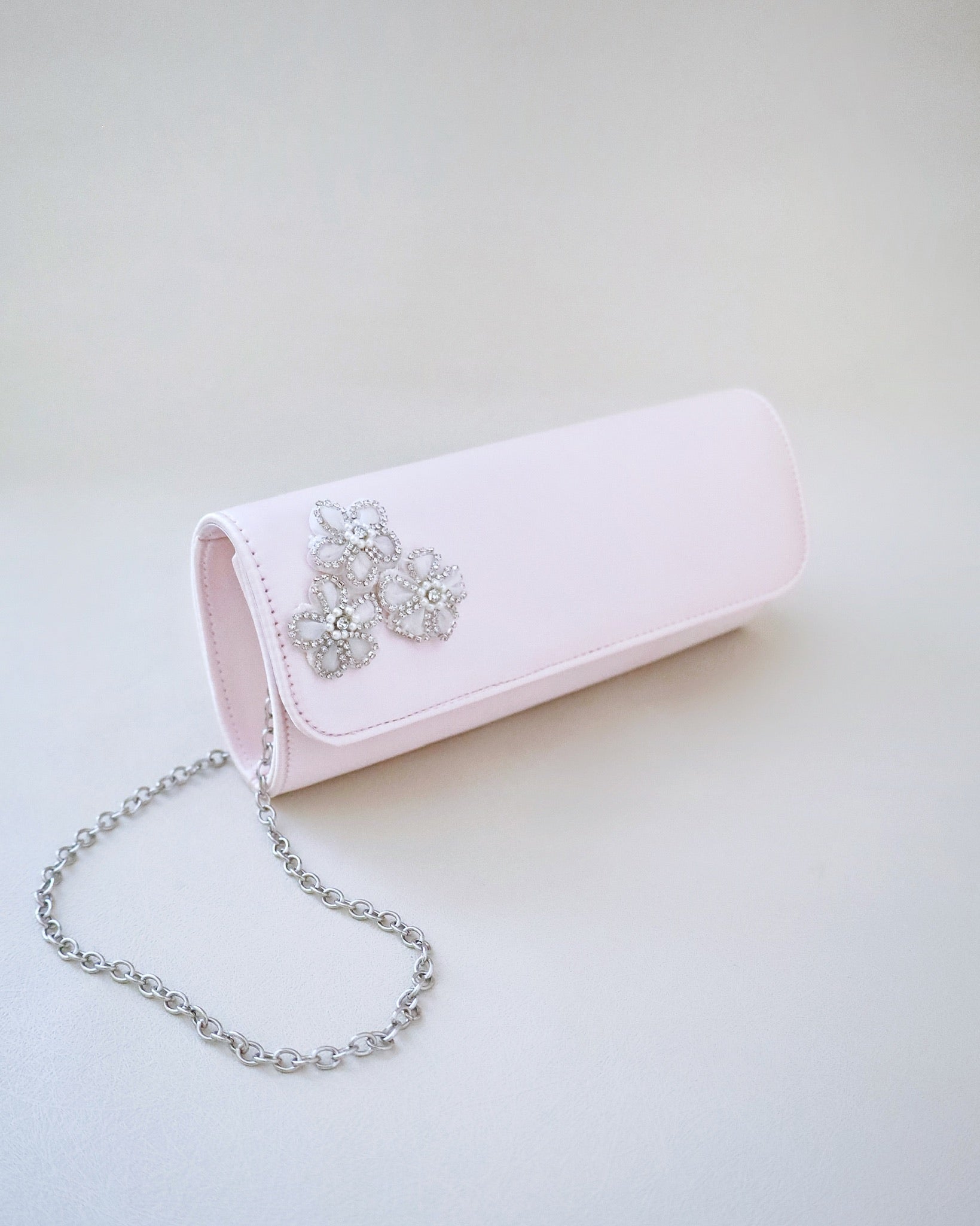 Elegant Satin Evening Clutch with Chassia Flowers - Perfect for Weddings, Parties & Formal Events | Women's Luxury Handbag for Special Occasions