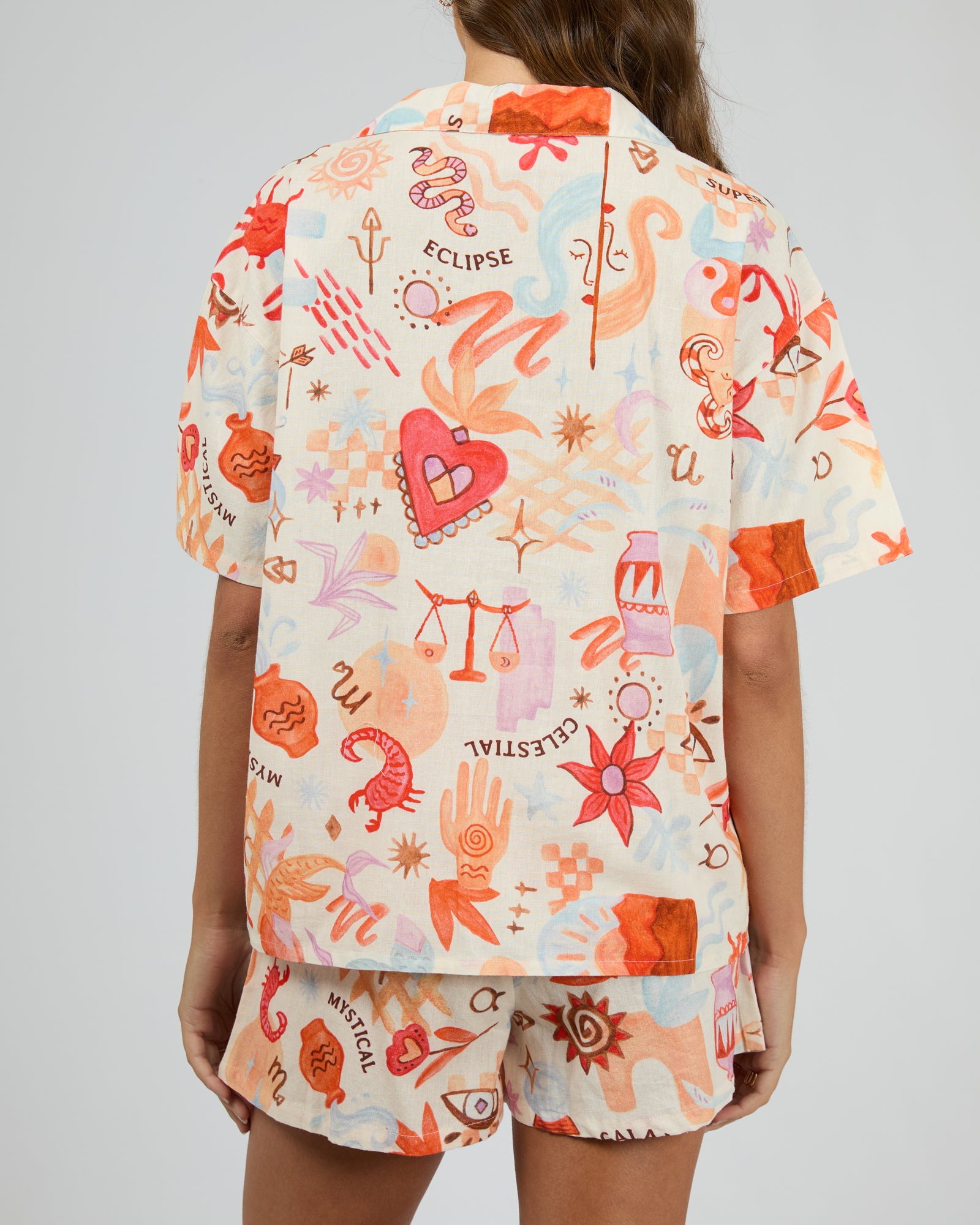 Vintage White Tyra Shirt - Women's Retro Fashion Blouse for Casual Wear & Everyday Style | Perfect for Office, Date Night & Weekend Outfits