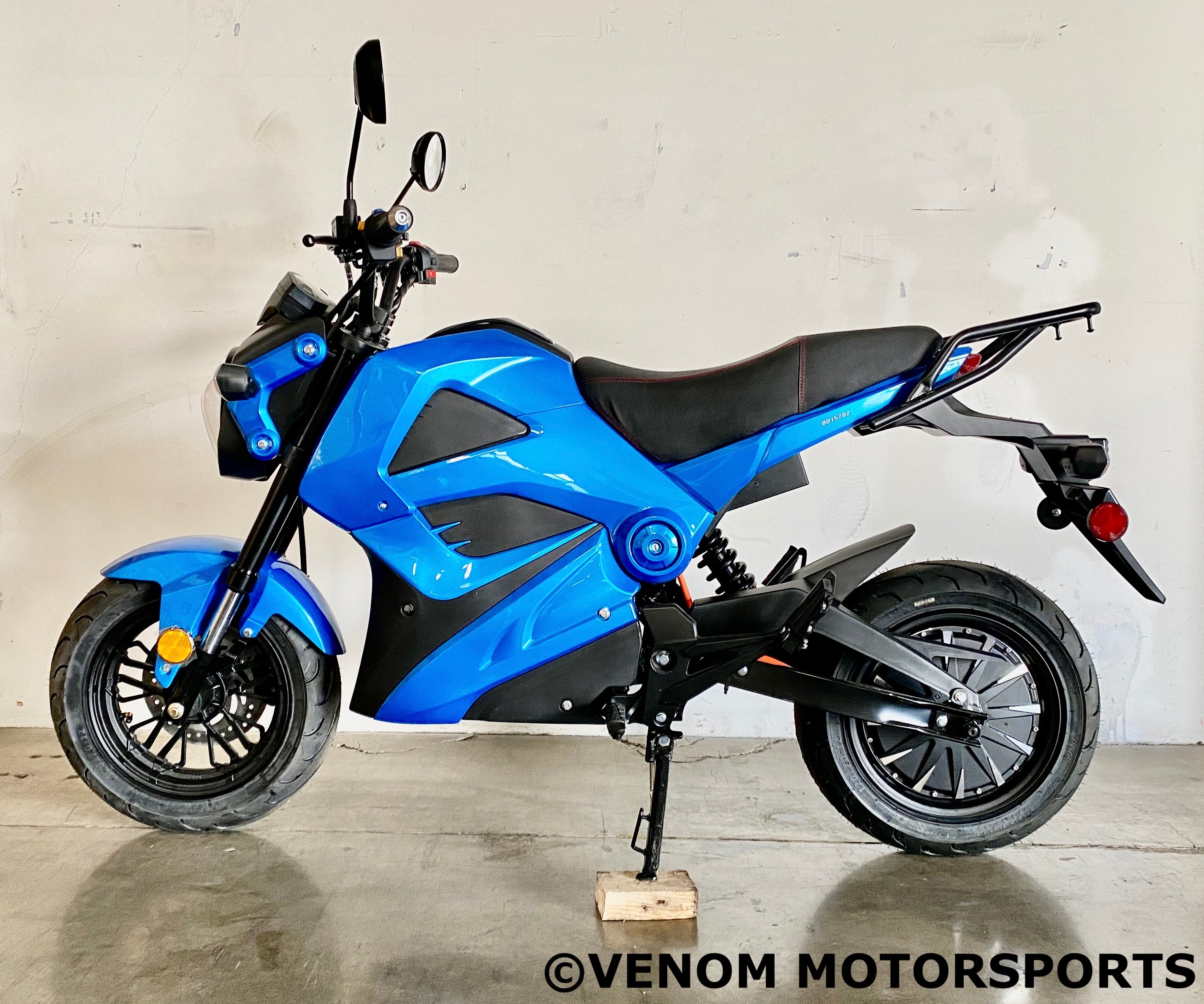 2000W 72V E-Vader Electric Motorcycle - High Power Brushless Motor for Adults - Perfect for Commuting & Off-Road Adventure