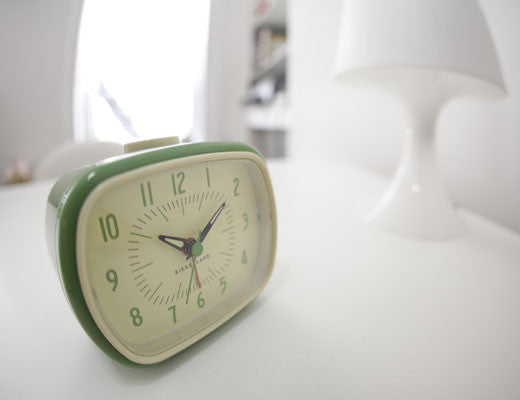 Vintage Green Alarm Clock - Silent Non-Ticking, Battery Operated, Easy to Read Display for Bedroom, Office, or Travel | Perfect Gift for Home Decor & College Dorm
