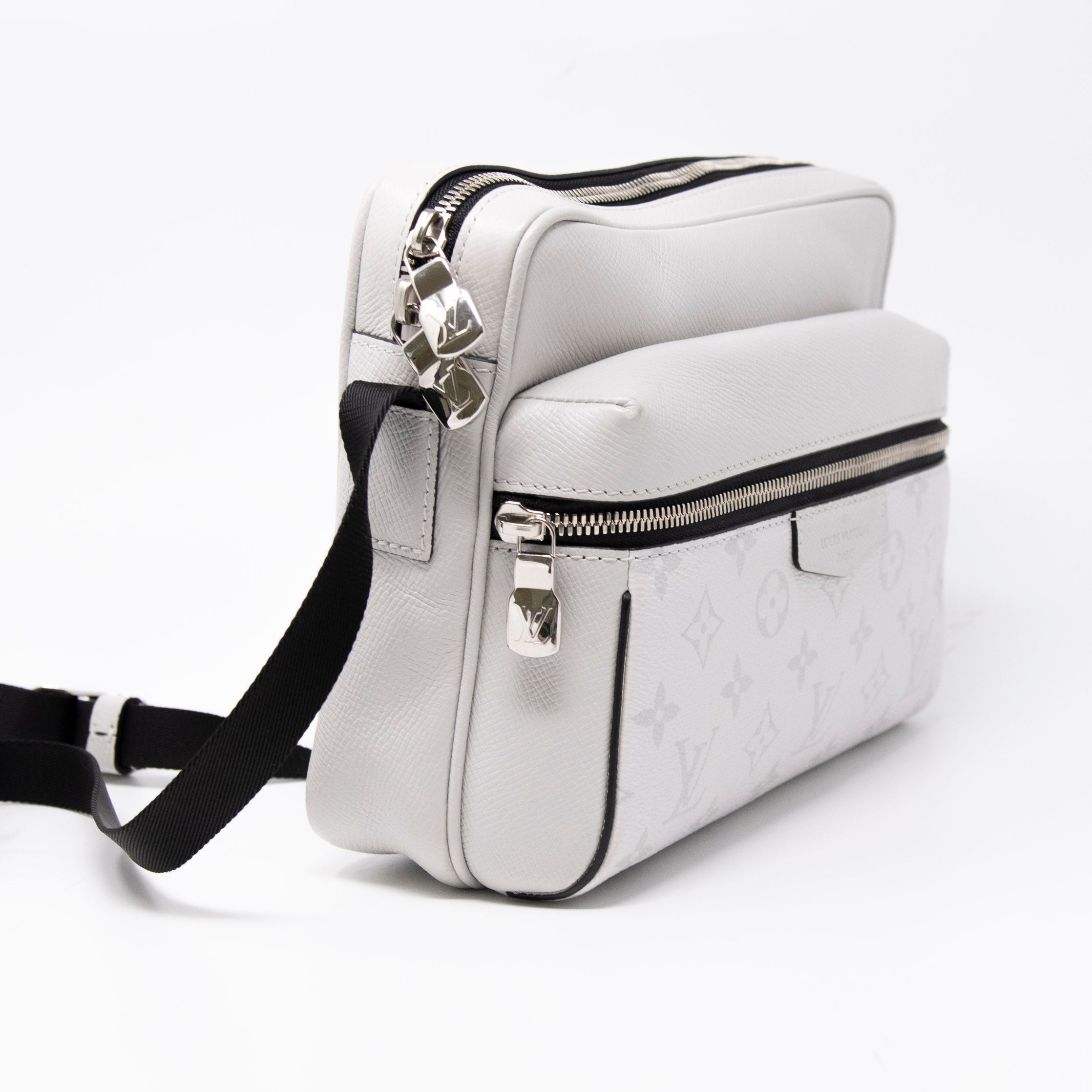 Louis Vuitton White Taigarama Outdoor Messenger Bag - Luxury Crossbody Bag for Men - Waterproof & Durable for Travel, Work & Daily Use