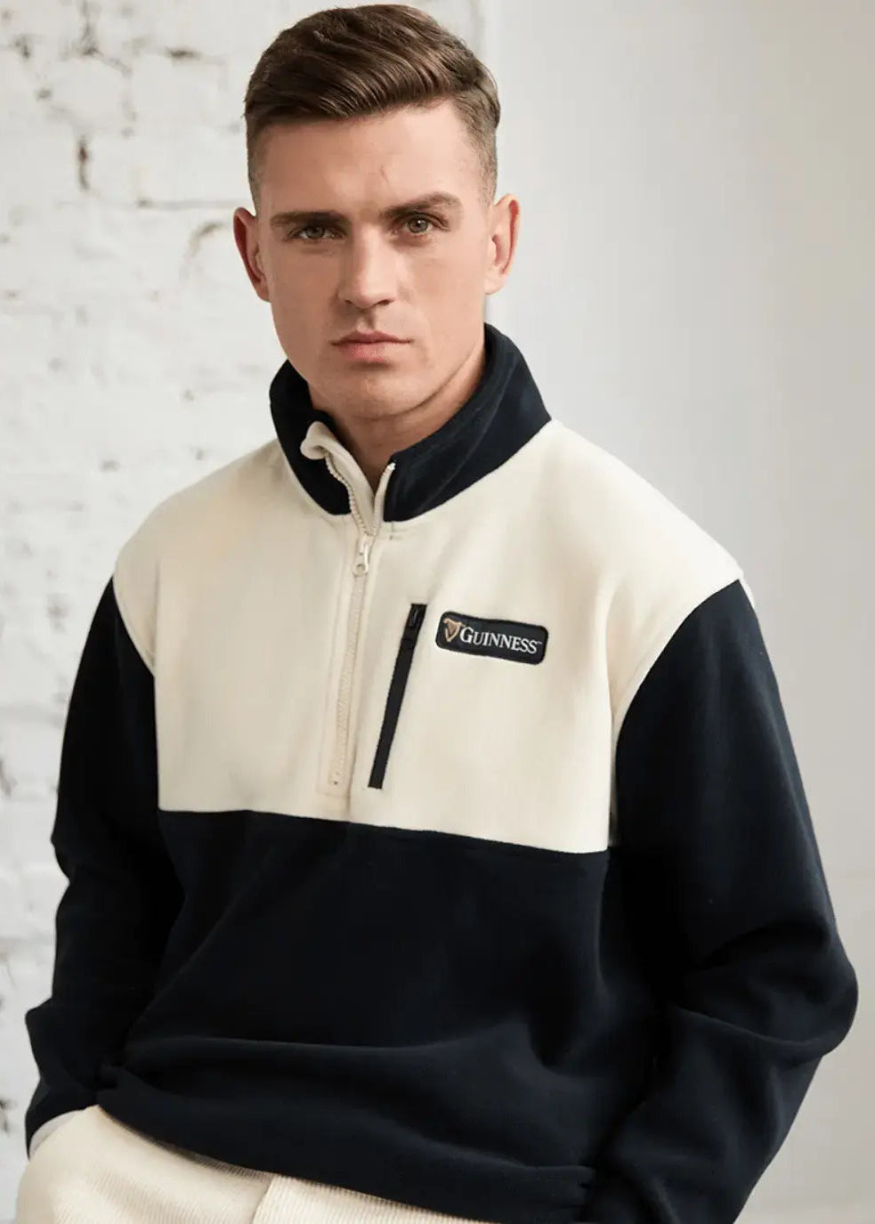 Guinness Men's Harp 1/4 Zip Fleece Pullover - Soft & Warm Quarter-Zip Sweatshirt for Casual Wear, Outdoor Activities & Sports