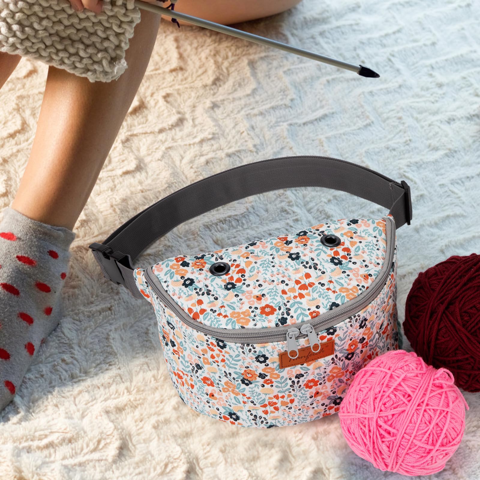 Yarn Crossbody Waist Bag - Small Yarn Storage Organizer for Crochet Hooks & Accessories - Daisy Pattern - Perfect for Knitting, Crocheting & Crafting On-The-Go