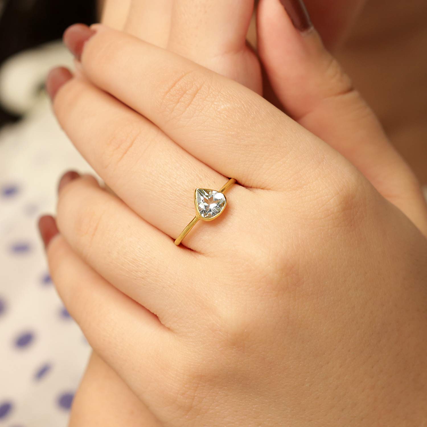 18K Yellow Gold Triangle Aquamarine Ring - 0.96 Carat Genuine Gemstone Women's Jewelry for Engagement, Anniversary & Gift Giving | Perfect for Weddings, Proposals & Special Occasions
