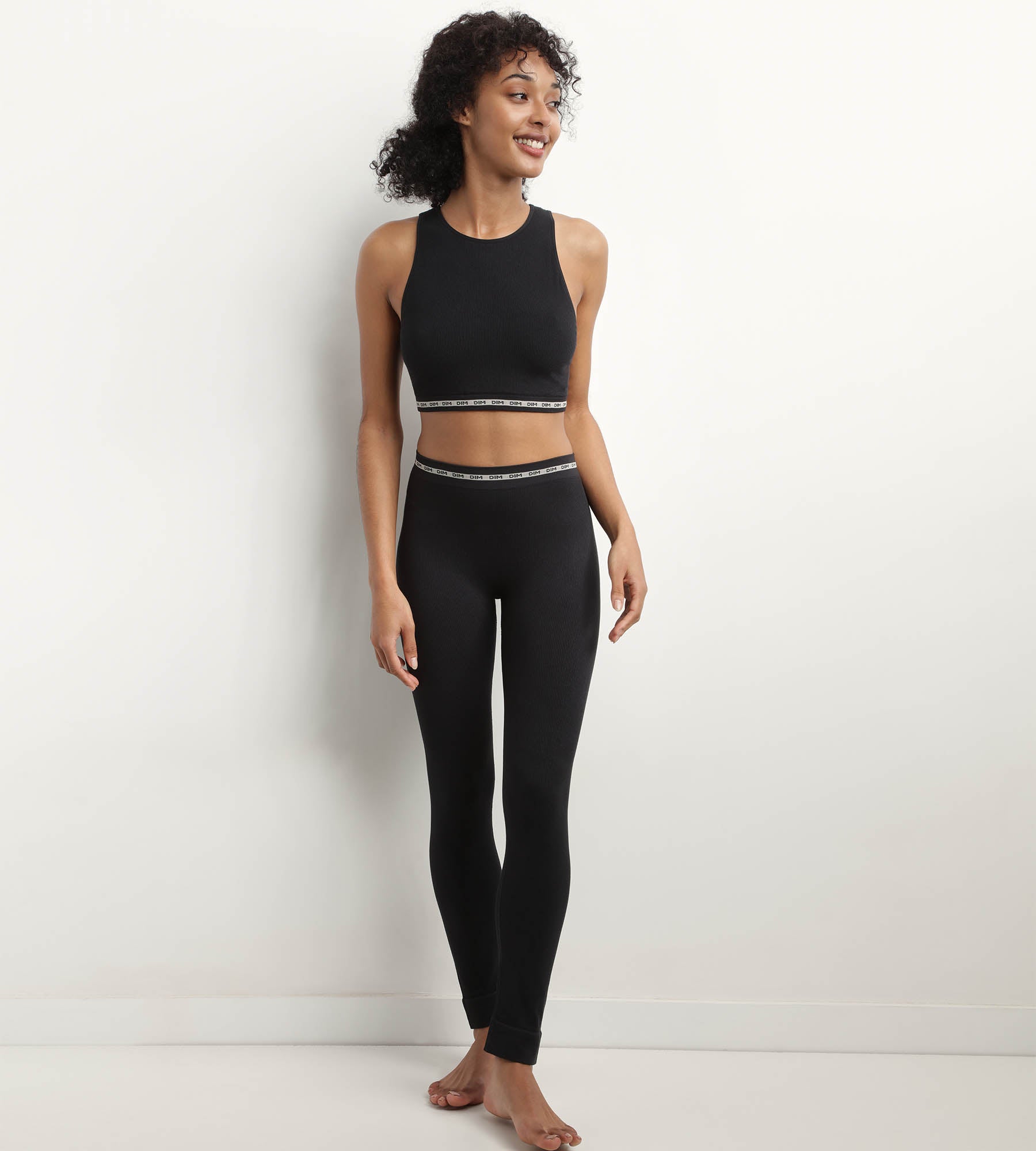 Black Ribbed Seamless Leggings for Women - High Waist Stretchy Yoga Pants - Perfect for Workouts, Running & Casual Wear