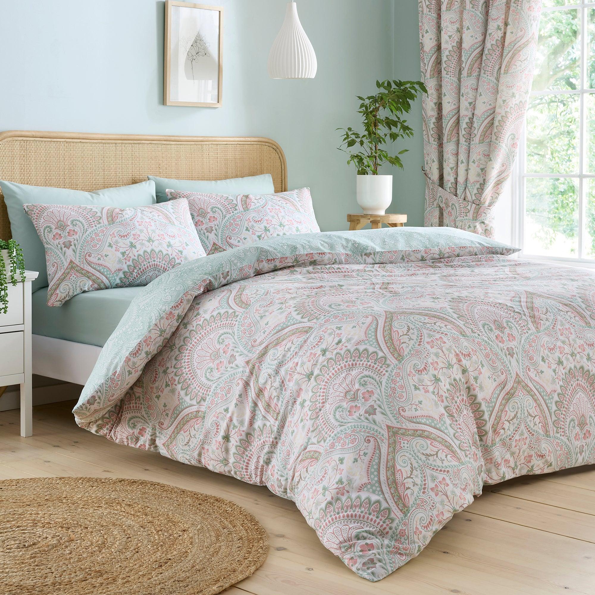 Dreams & Drapes Palais Duvet Cover Set - Luxurious Green Bedding for Master Bedroom & Guest Room Decor