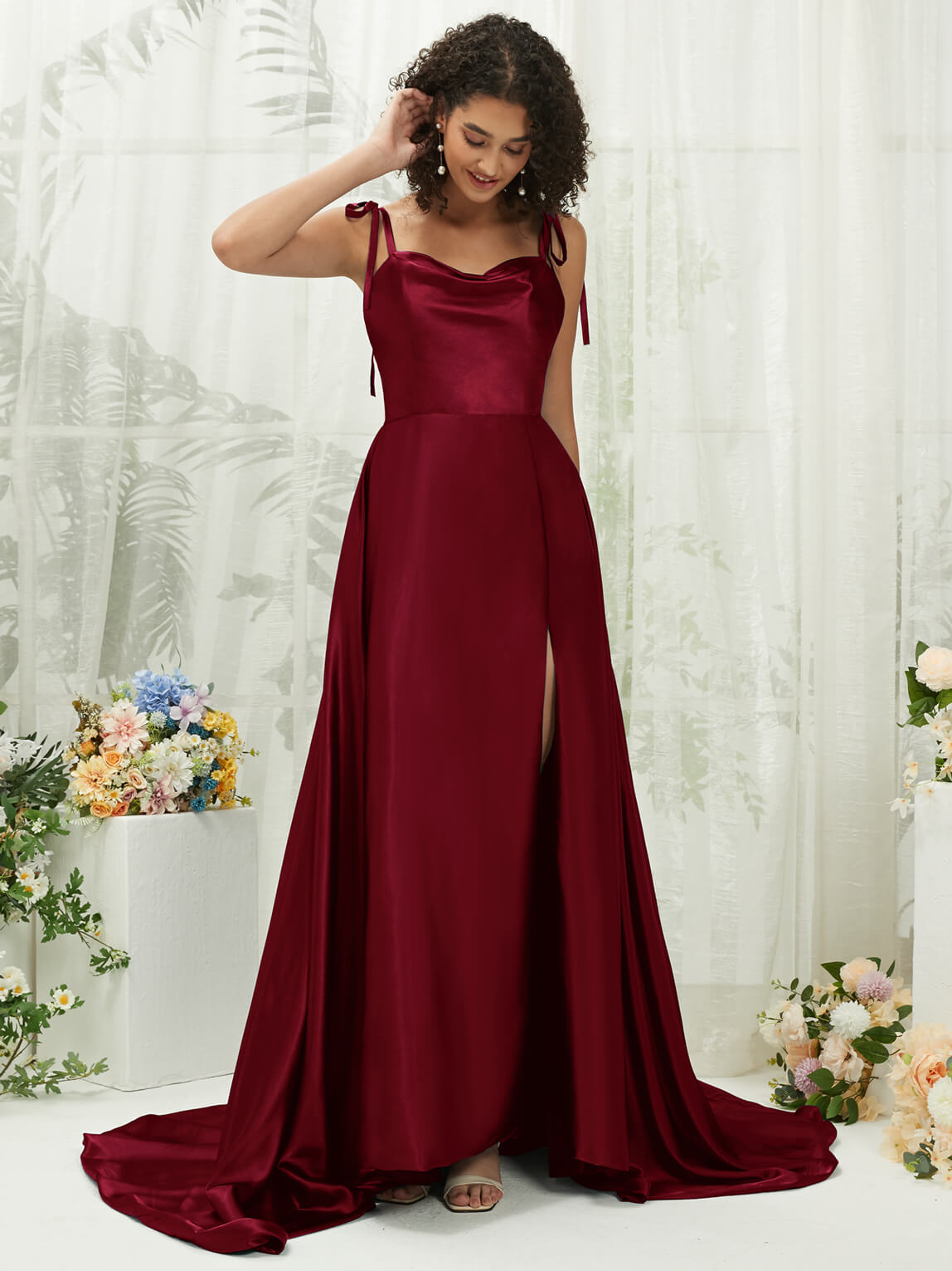 Elegant Burgundy Satin Sweetheart Neckline Formal Gown with Adjustable Straps & Hidden Pockets - Perfect for Prom, Evening Parties & Special Occasions