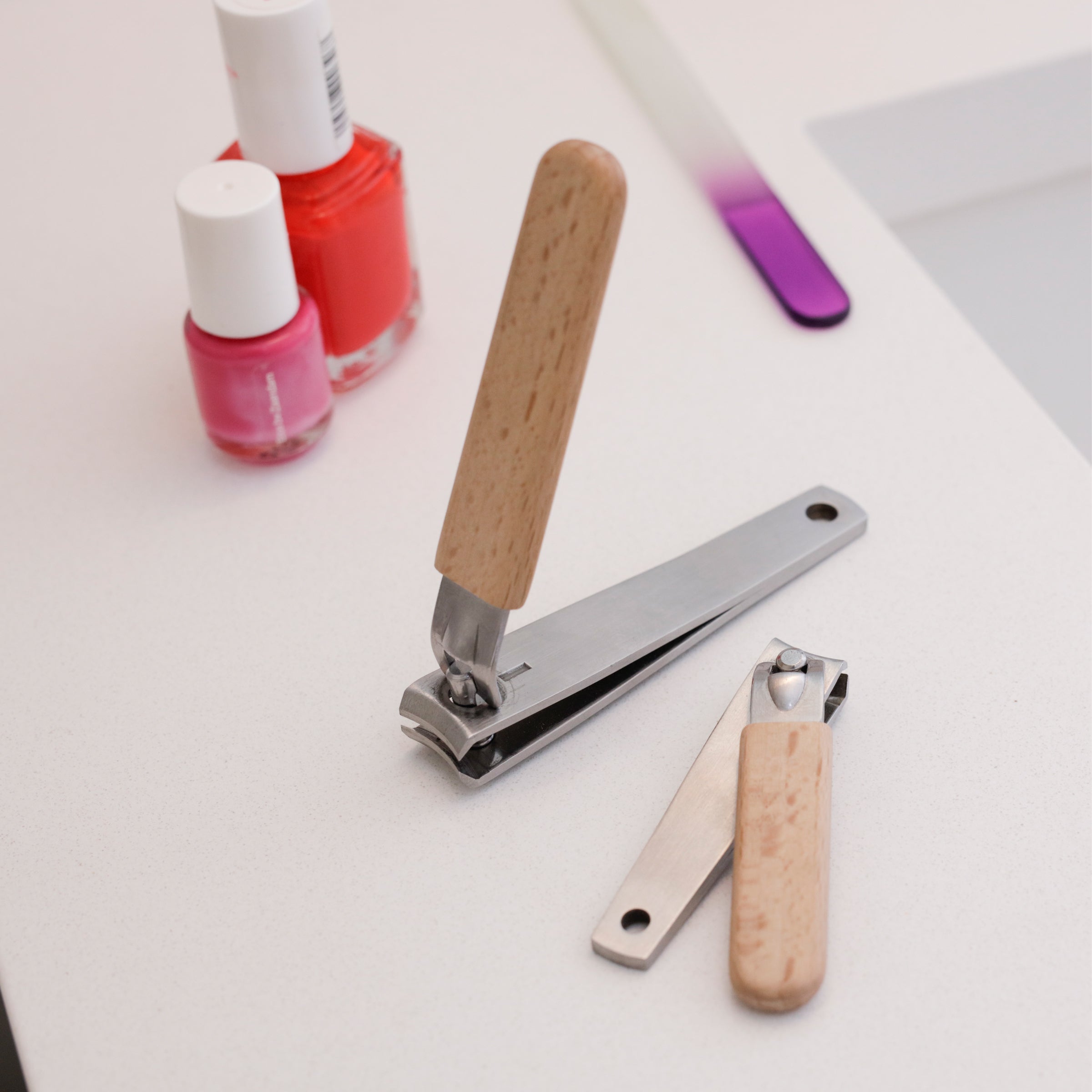Premium Wooden Nail Clipper Set - Natural Bamboo Manicure Kit with Stainless Steel Blades - Perfect for Home, Travel & Grooming Essentials