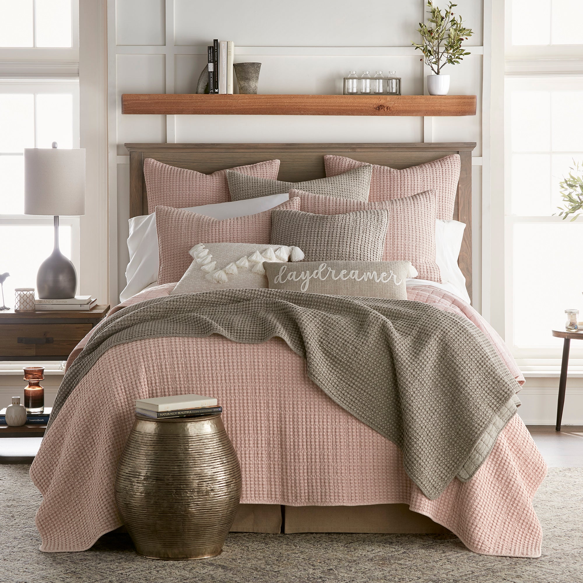 Luxury Mills Waffle Quilt Set - Ultra Soft Bedding Collection for Queen/King Size Beds - Perfect for Cozy Bedrooms, Guest Rooms & Hotel Stays