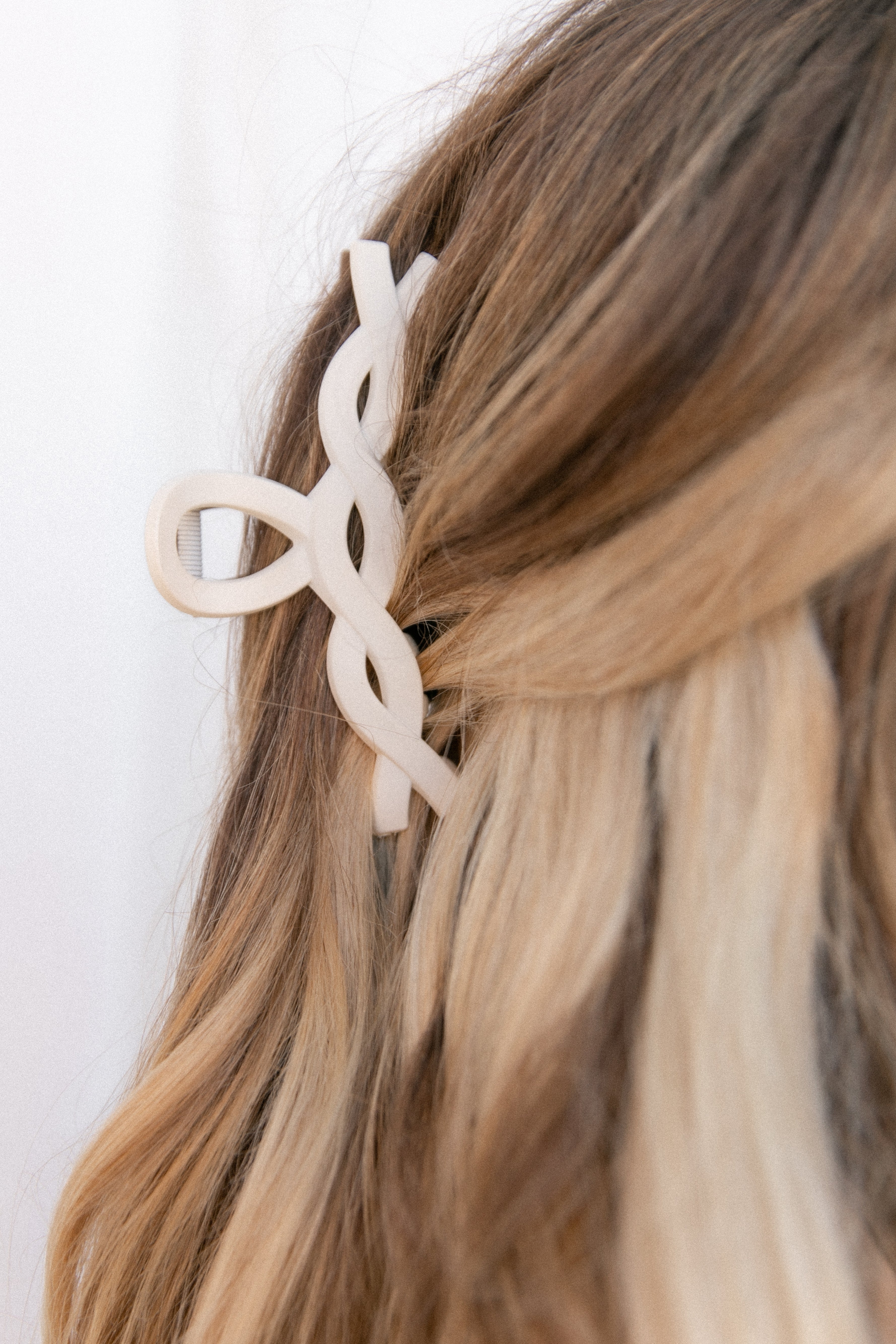 Connie Two Tone Hair Clip - White and Tan Hair Accessories for Women & Girls - Perfect for School, Work, and Everyday Style