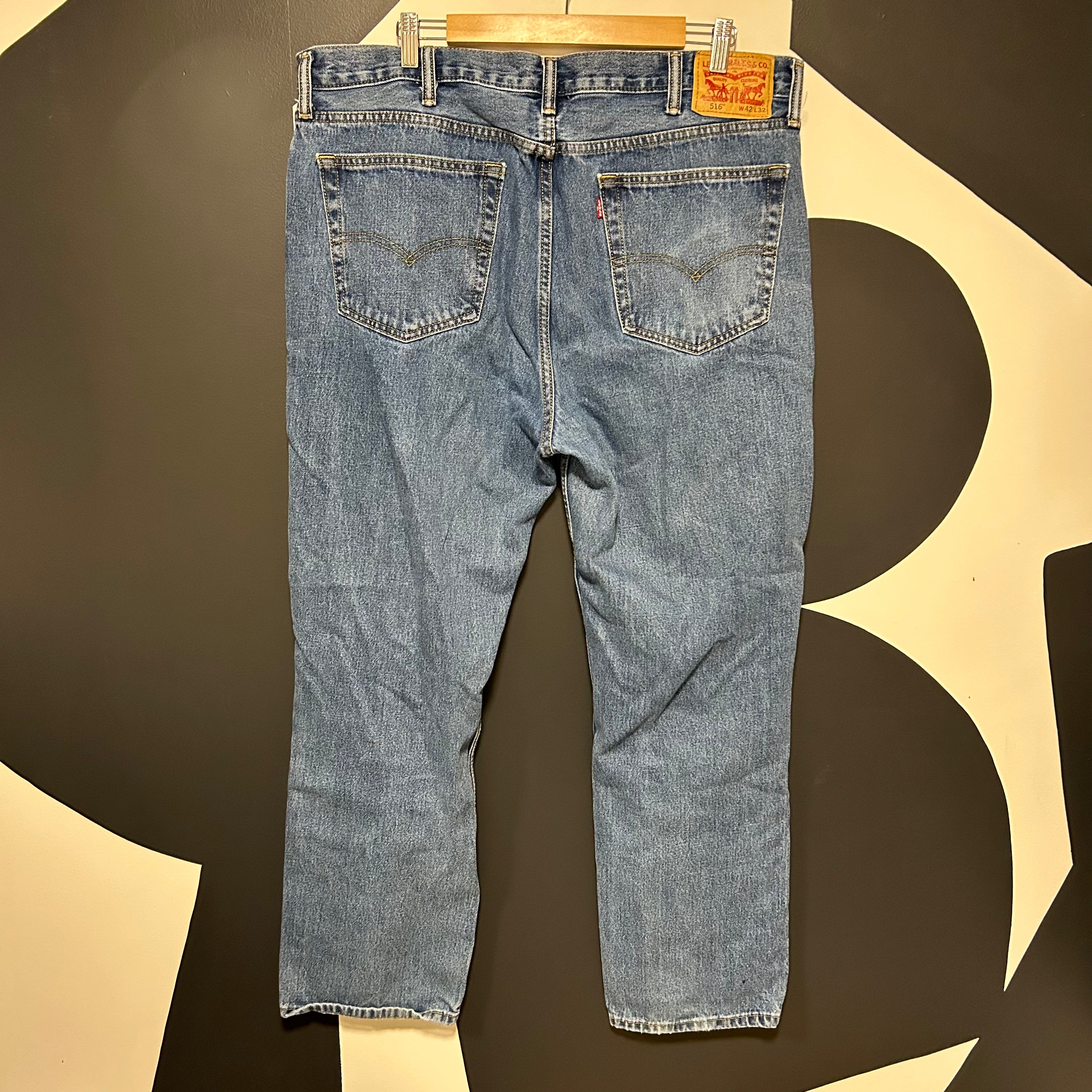 Levi's Dark Wash Denim Jeans for Men - Classic 40