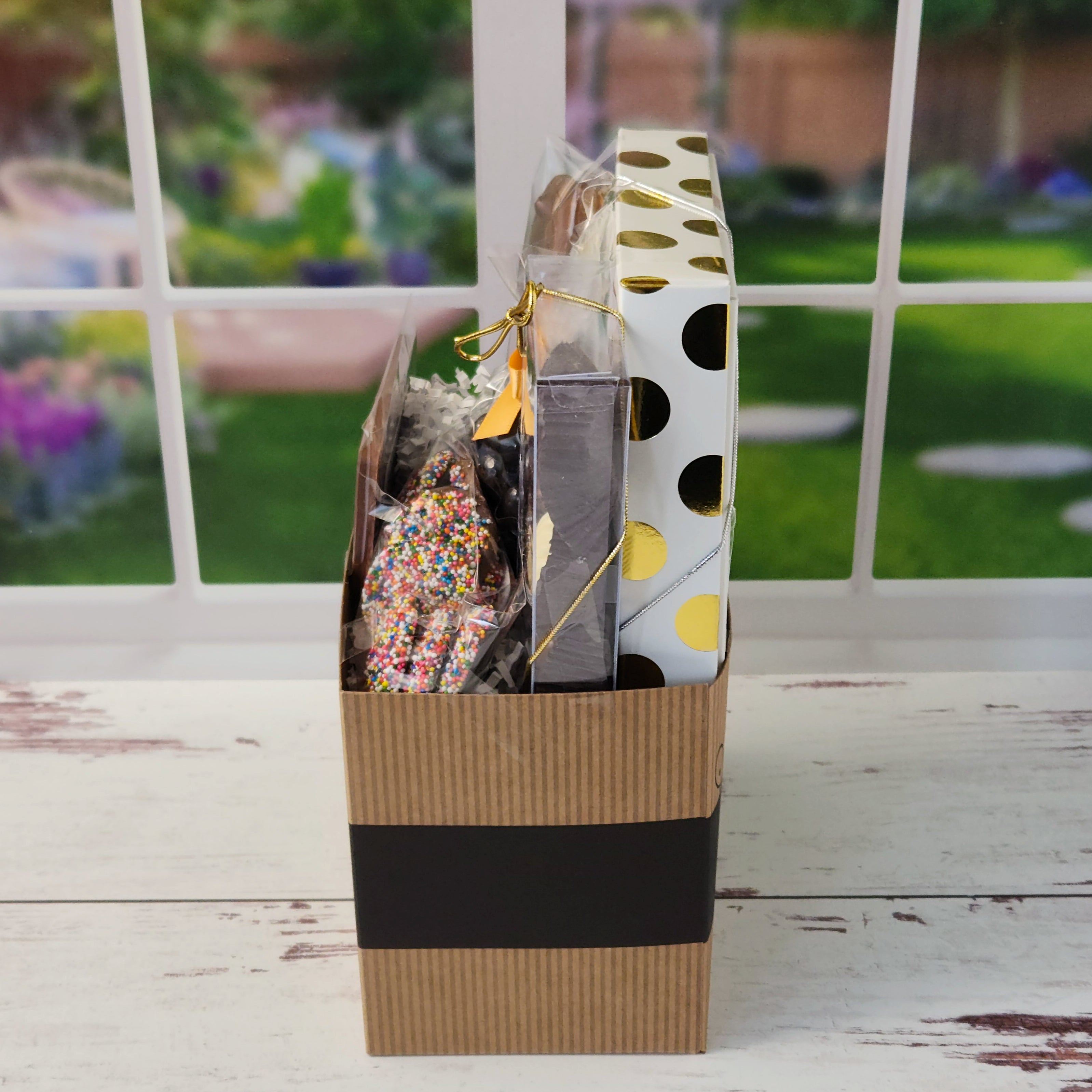 Luxury Welcome Gift Basket Set - Elegant Housewarming, New Baby, Thank You Present - Perfect for Holidays, Birthdays & Corporate Events