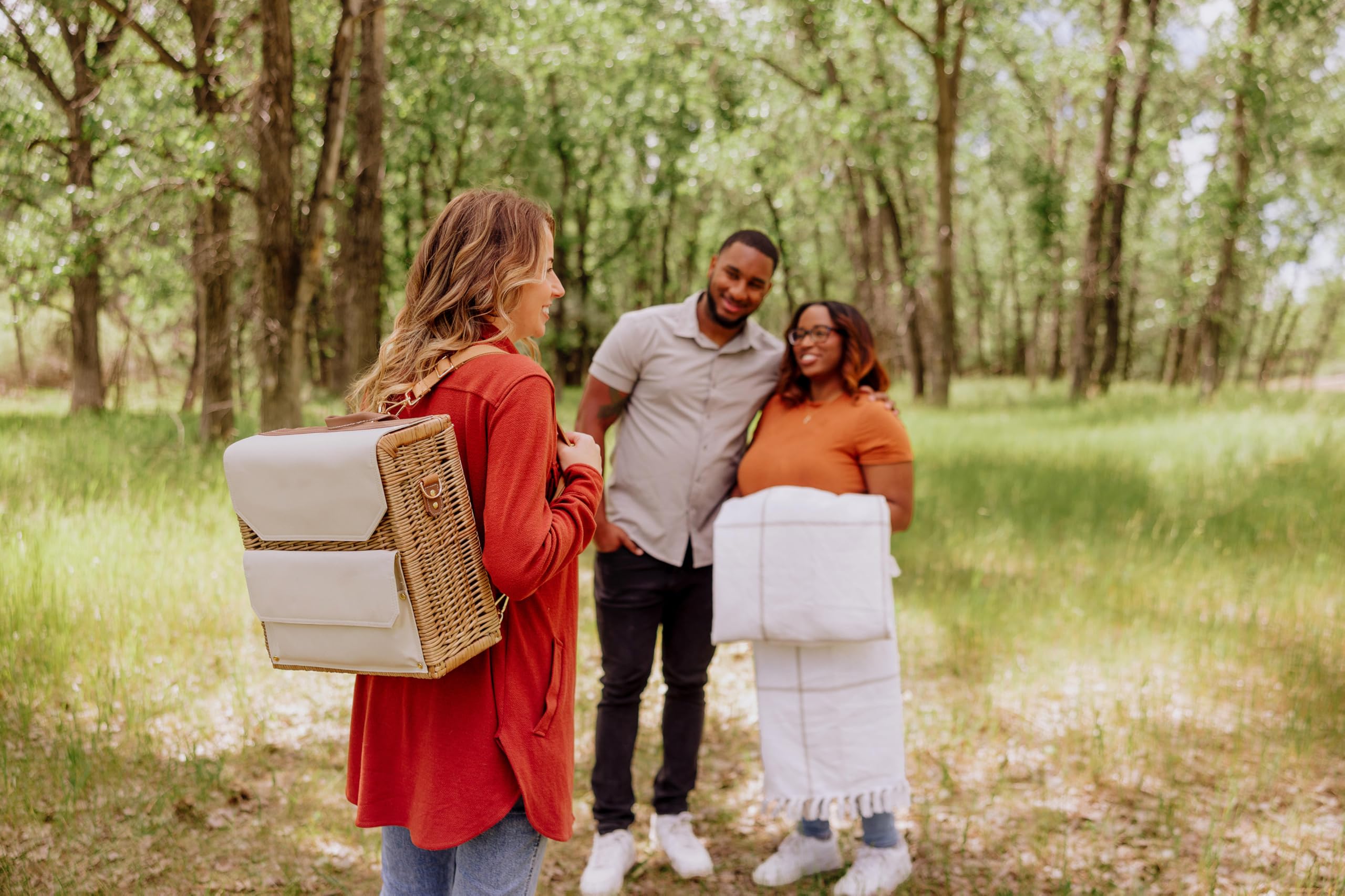 PICNIC TIME Corsica Grande Wine & Cheese Basket Backpack - Insulated Wine Tote Bag with Cheese Board - Perfect Gift for Wine Lovers (Beige Canvas) - Ideal for Picnics, Outdoor Gatherings & Wine Tasting Events