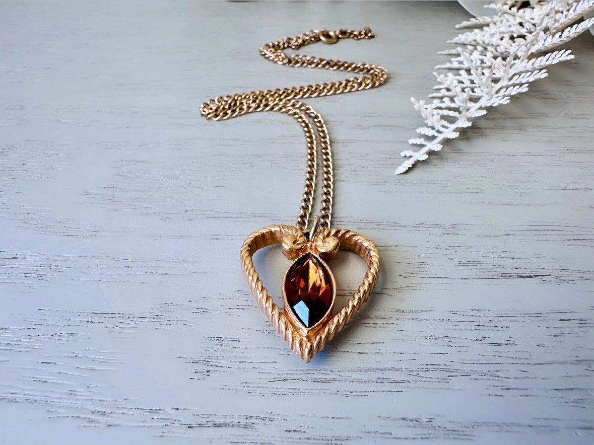 Vintage Avon Heart Necklace - Gold Heart Charm Pendant with Topaz Rhinestone, Retro Chain Necklace for Women | Perfect Gift for Valentine's Day, Anniversary & Special Occasions