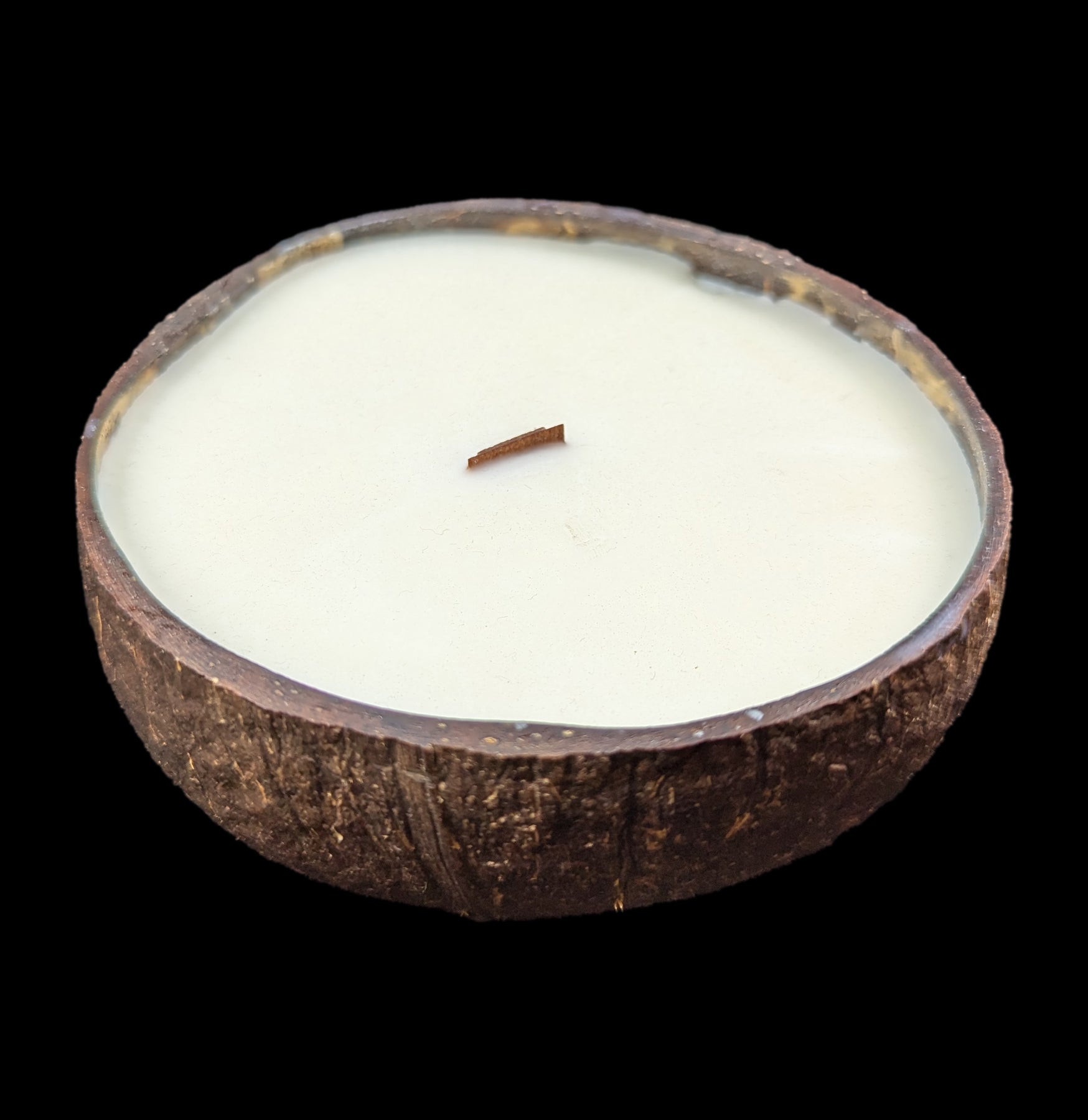 Handmade Coconut Shell Candle - Natural Soy Wax, Aromatherapy Gift for Home Decor, Relaxation & Romantic Ambiance