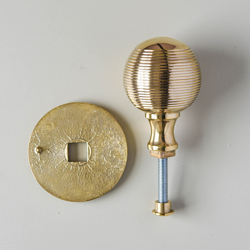 Polished Brass Large Beehive Door Pull - Vintage Cabinet Handle for Kitchen & Bathroom - Perfect for Farmhouse, Rustic, and Traditional Home Decor