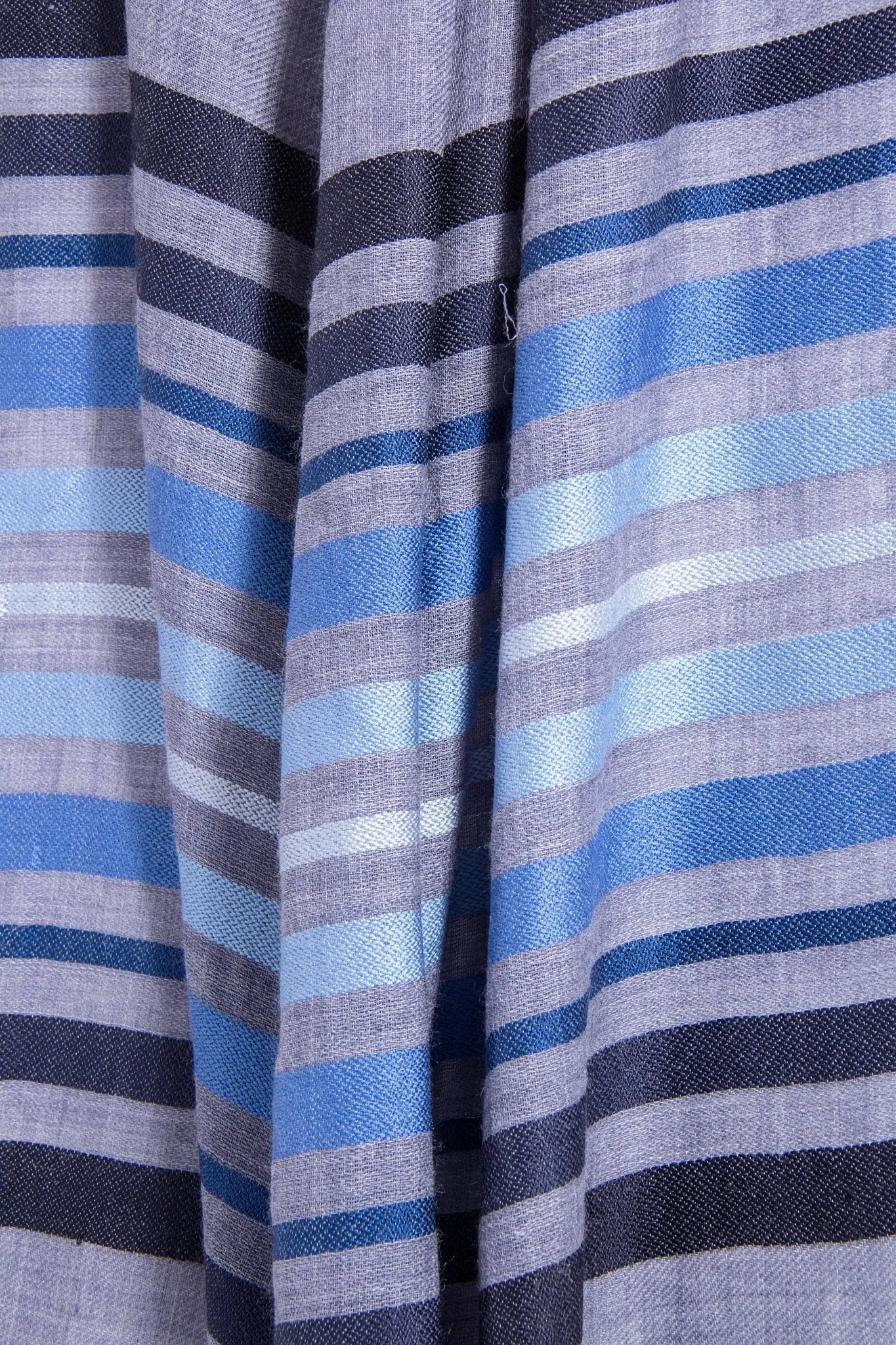 Stylish Multi Striped Metallic Scarf for Women - Fashionable Winter Accessory for Outfits & Cold Weather