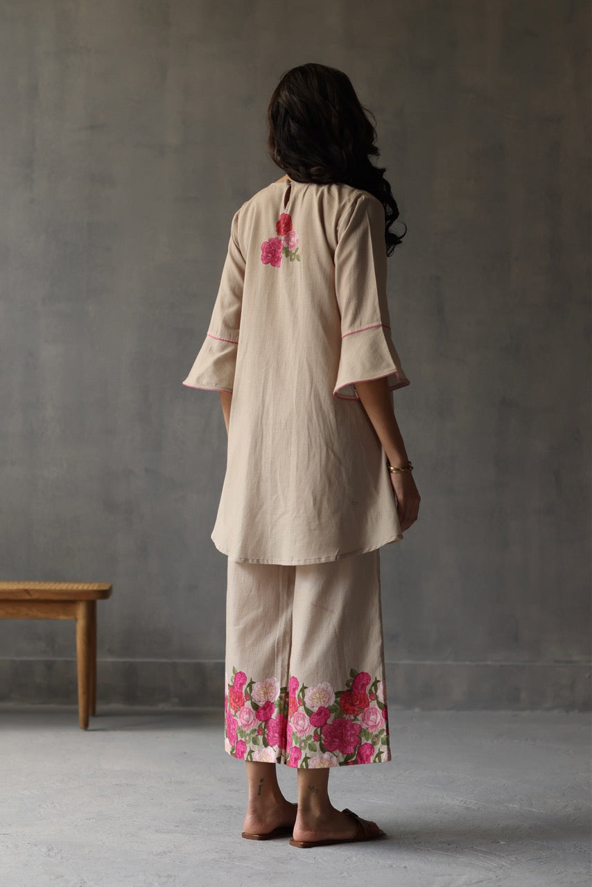 Elegant Peony Print Tunic Top for Women - Flowy Blouse with Floral Design - Perfect for Casual Wear, Office & Summer Outfits