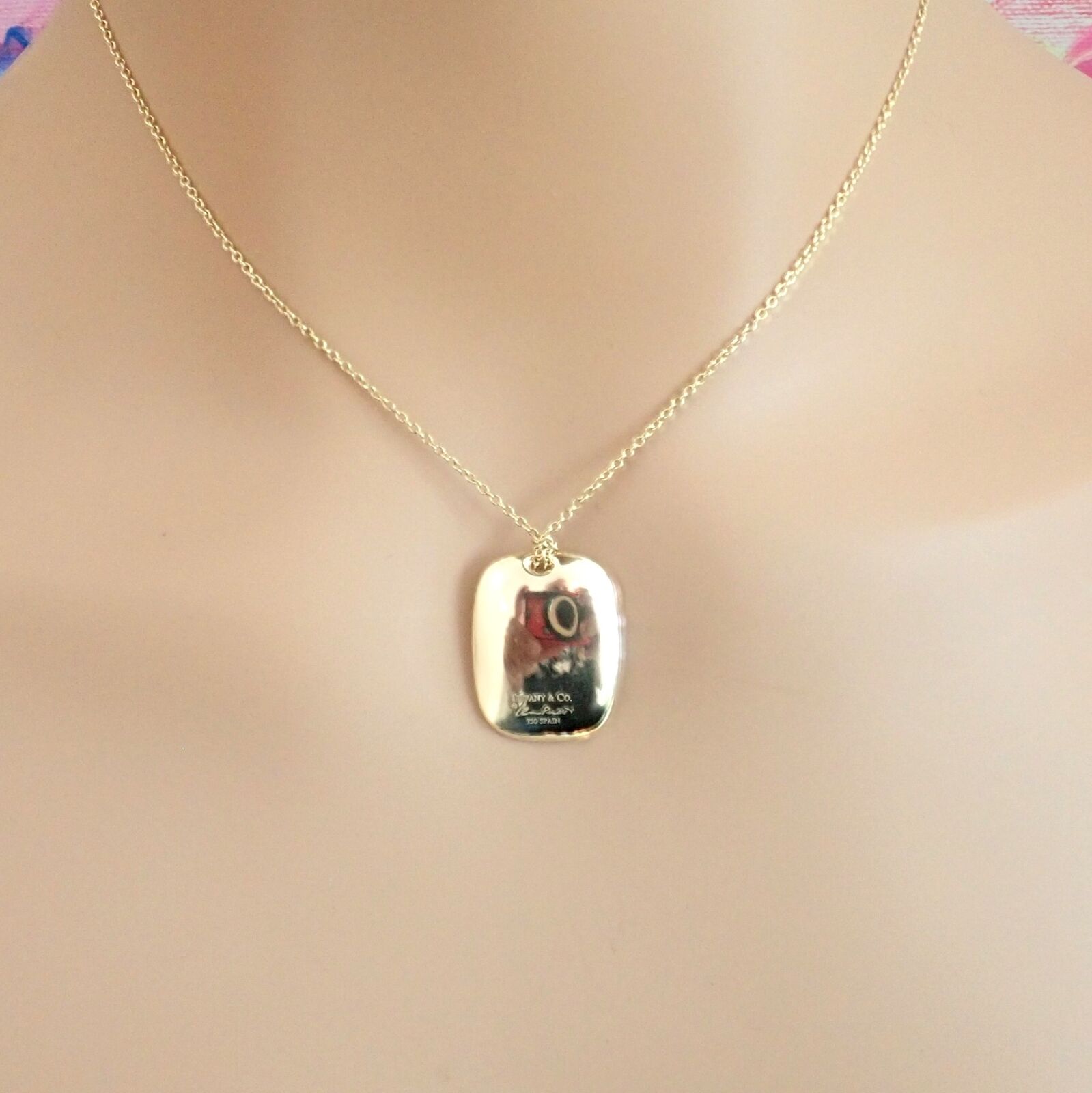 Tiffany & Co 18k Yellow Gold Rectangle Concave Disc ID Necklace - Elegant Personalized Jewelry for Women - Perfect for Gifts, Anniversaries & Special Occasions
