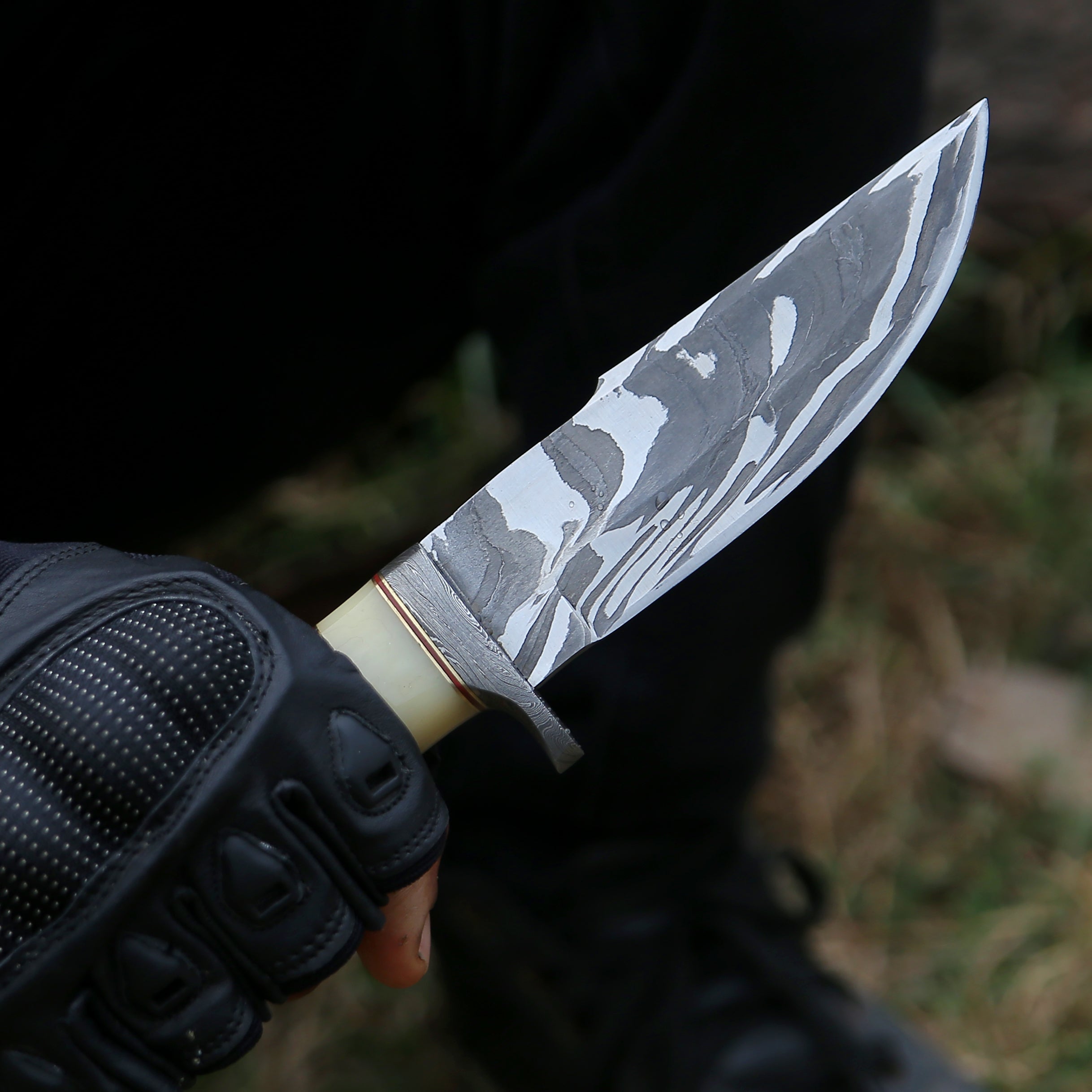 Premium Damascus Steel Hunting Knife with Bone & Exotic Wenge Wood Handle - Perfect for Outdoor Adventures, Camping, and Survival Gear
