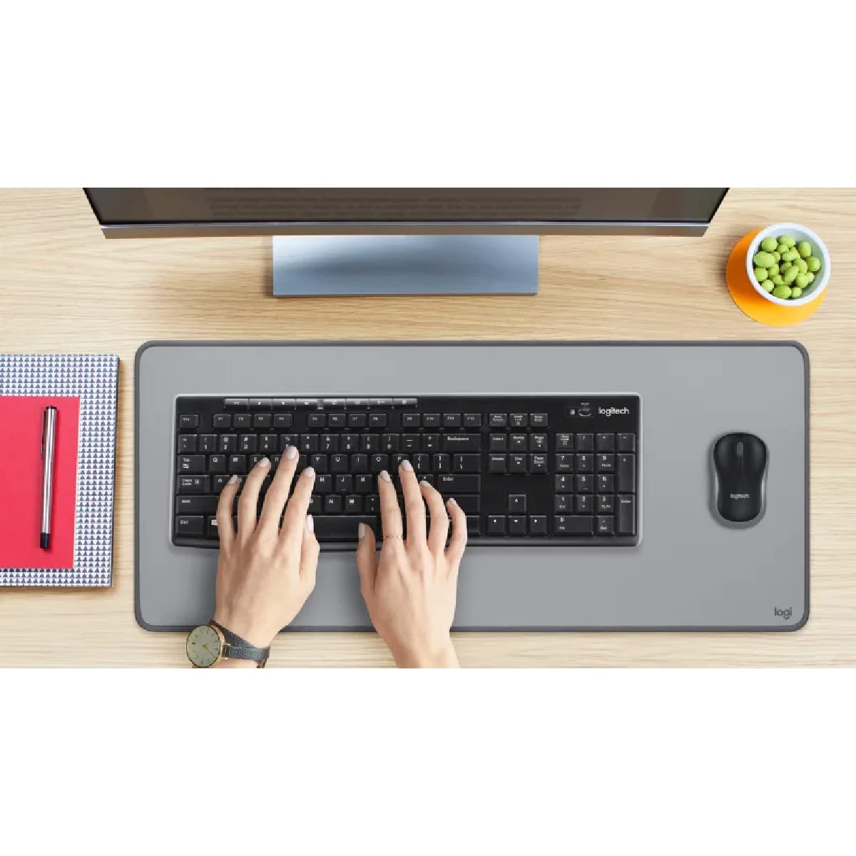 Logitech MK270 Wireless Keyboard and Mouse Combo (4-Pack) - Reliable Wireless Connection, Quiet Typing - Perfect for Office, Home & Gaming Use