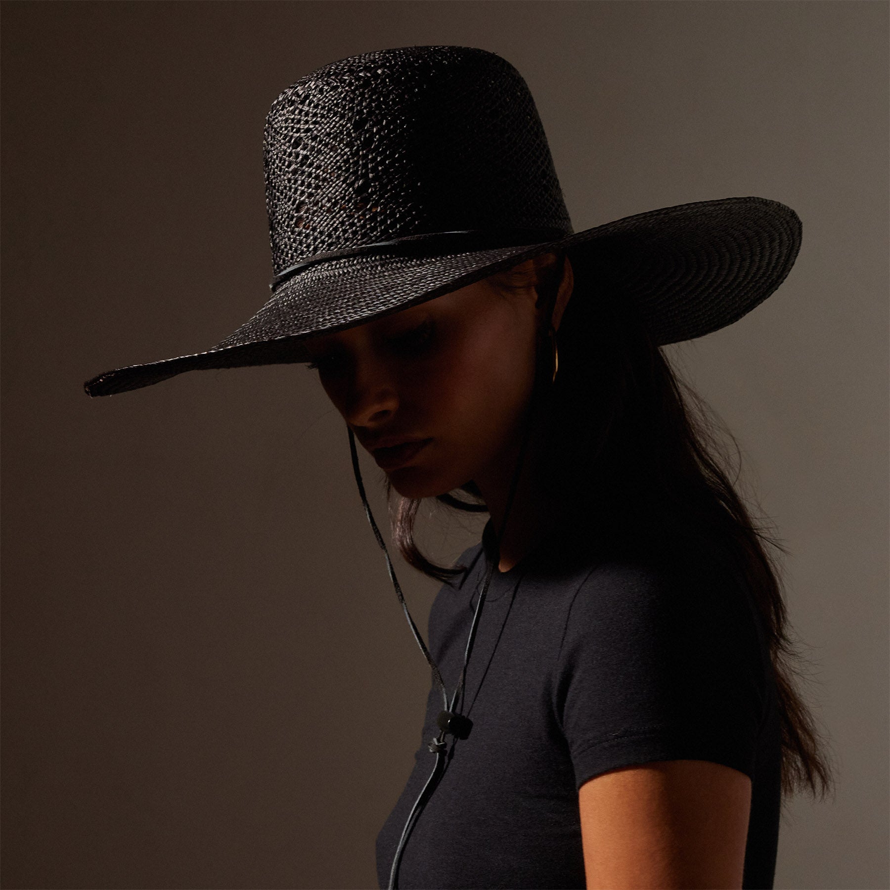 Stylish Black Coastal Hat for Women & Men - Perfect for Beach, Outdoor Adventures & Summer Fashion