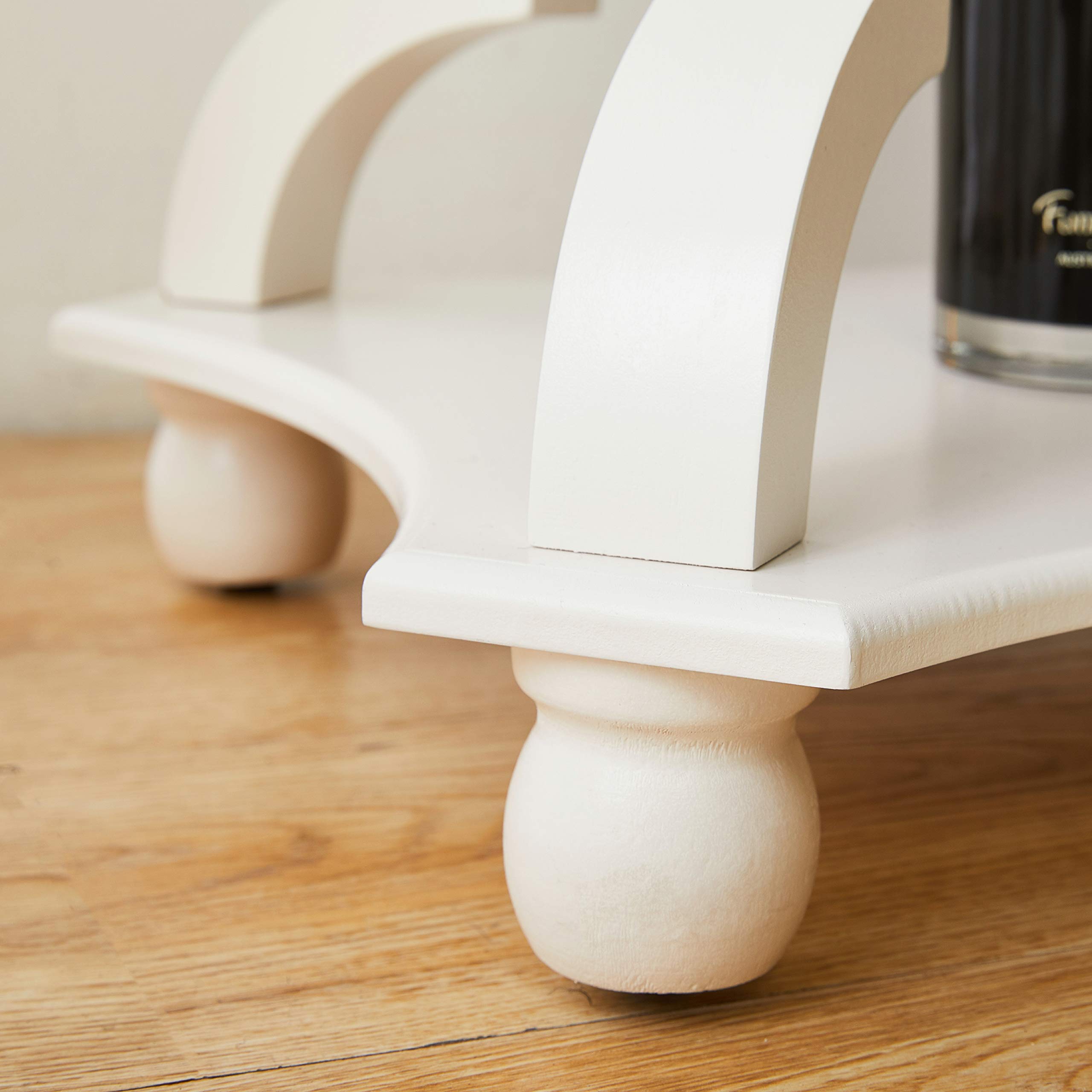LONYKE Farmhouse End Table Set of 2 - Rustic Accent Side Tables with Natural Tray Top, Handcrafted Nightstands for Living Room, Bedroom & Dining Room - Modern Design with Concave Legs - Perfect for Coffee Storage, Reading Nook & Home Decor