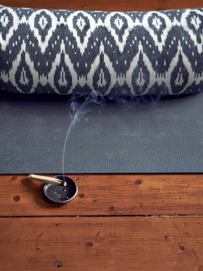 Palo Santo Sticks - 5 Pack | Natural Incense for Meditation, Yoga & Relaxation | Eco-Friendly & Handcrafted Spiritual Smudge Sticks