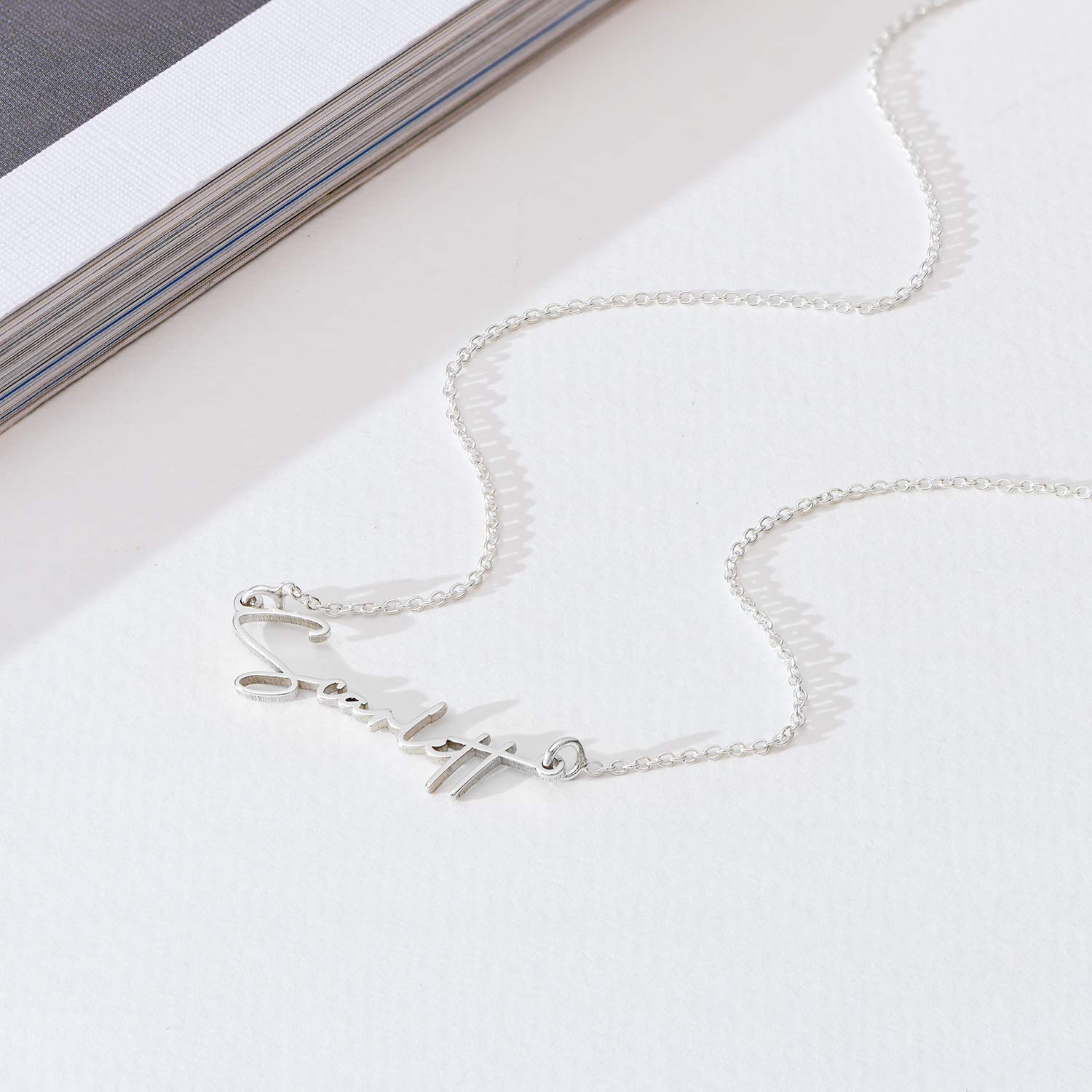 OAK & LUNA Custom Name Necklace - Personalized Belle Jewelry for Women, Engraved Gold/Silver Pendant, Gift for Her - Perfect for Birthdays, Anniversaries & Special Occasions