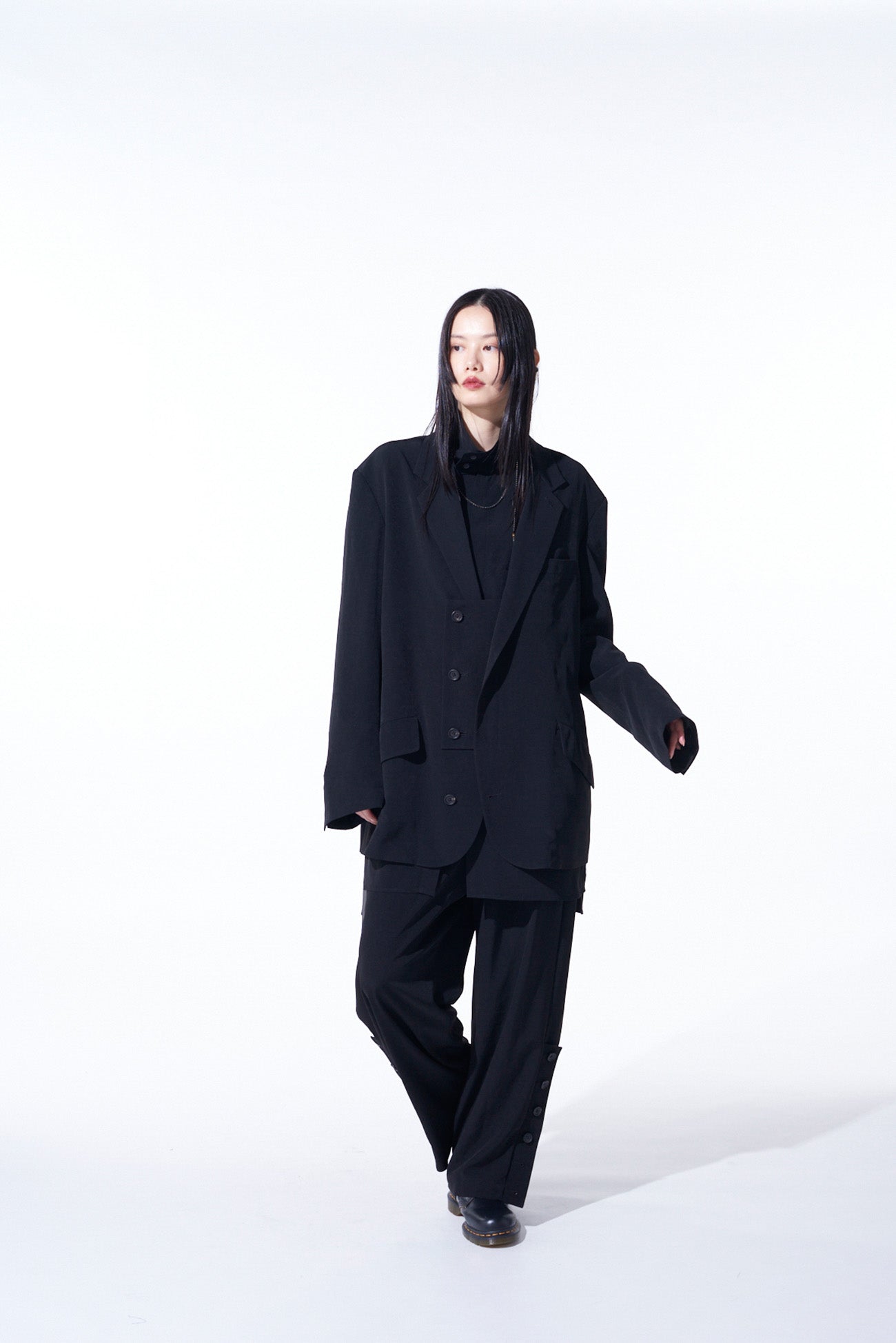 CREPE de CHINE OVERSIZE NOTCHED LAPEL JACKET for Women - Elegant Loose Fit Blazer with Stylish Lapel Design - Perfect for Office Wear, Business Meetings & Casual Outings