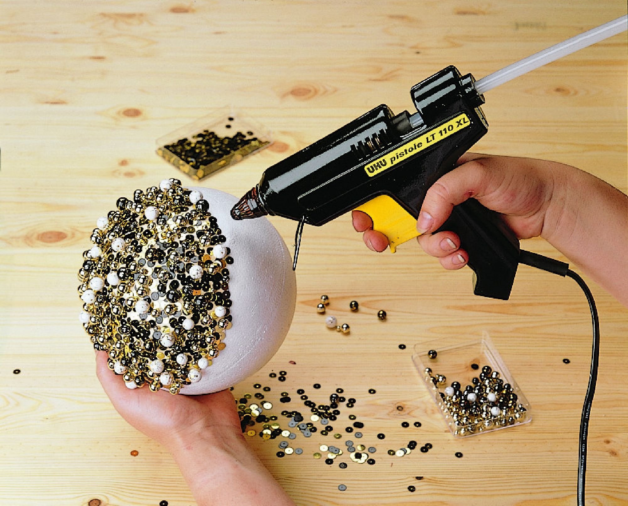UHU Low-Temperature Glue Gun (110°F) - Safe for Kids Crafts, DIY Projects & School Activities - Perfect for Foam, Fabric & Paper Crafts
