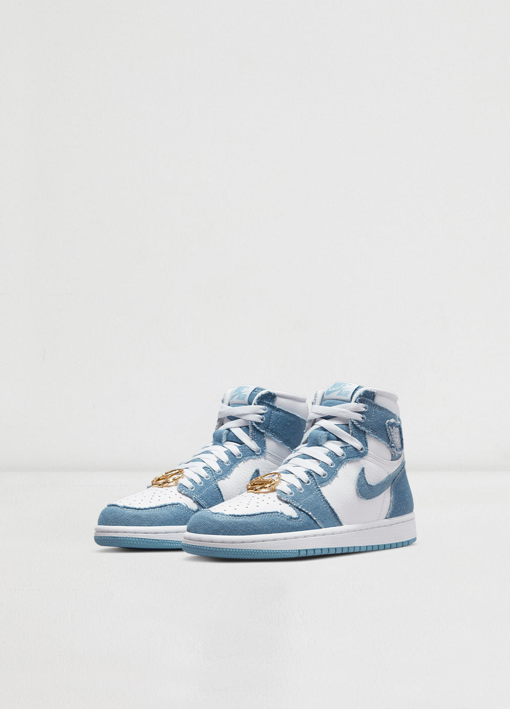 Air Jordan 1 Retro High OG 'Denim' Sneakers - Men's Basketball Shoes for Streetwear & Casual Style - Perfect for Urban Fashion and Sneaker Collectors