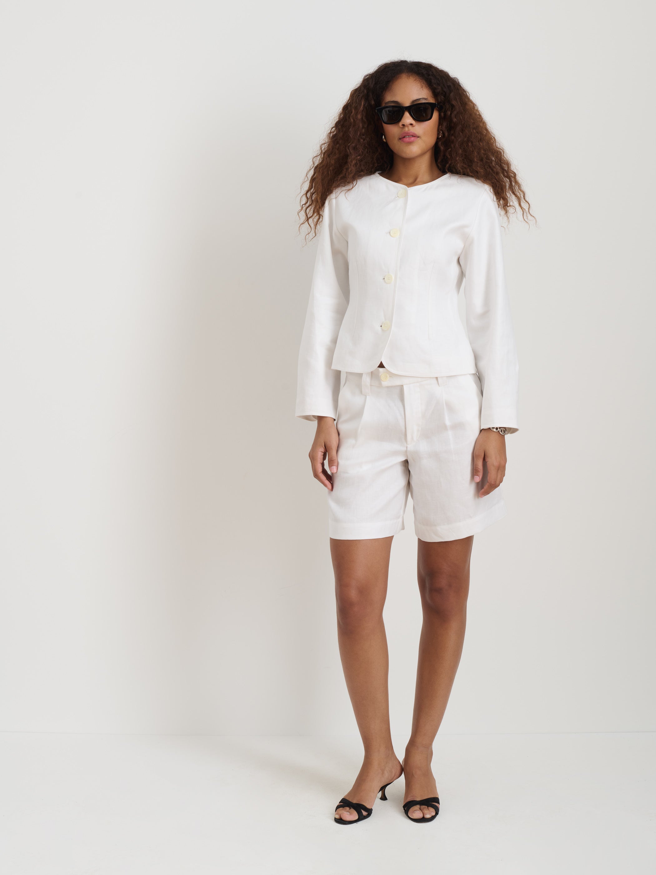 Linen Jacket for Women - Lightweight Breathable Summer Blazer - Perfect for Office, Travel, and Casual Outings