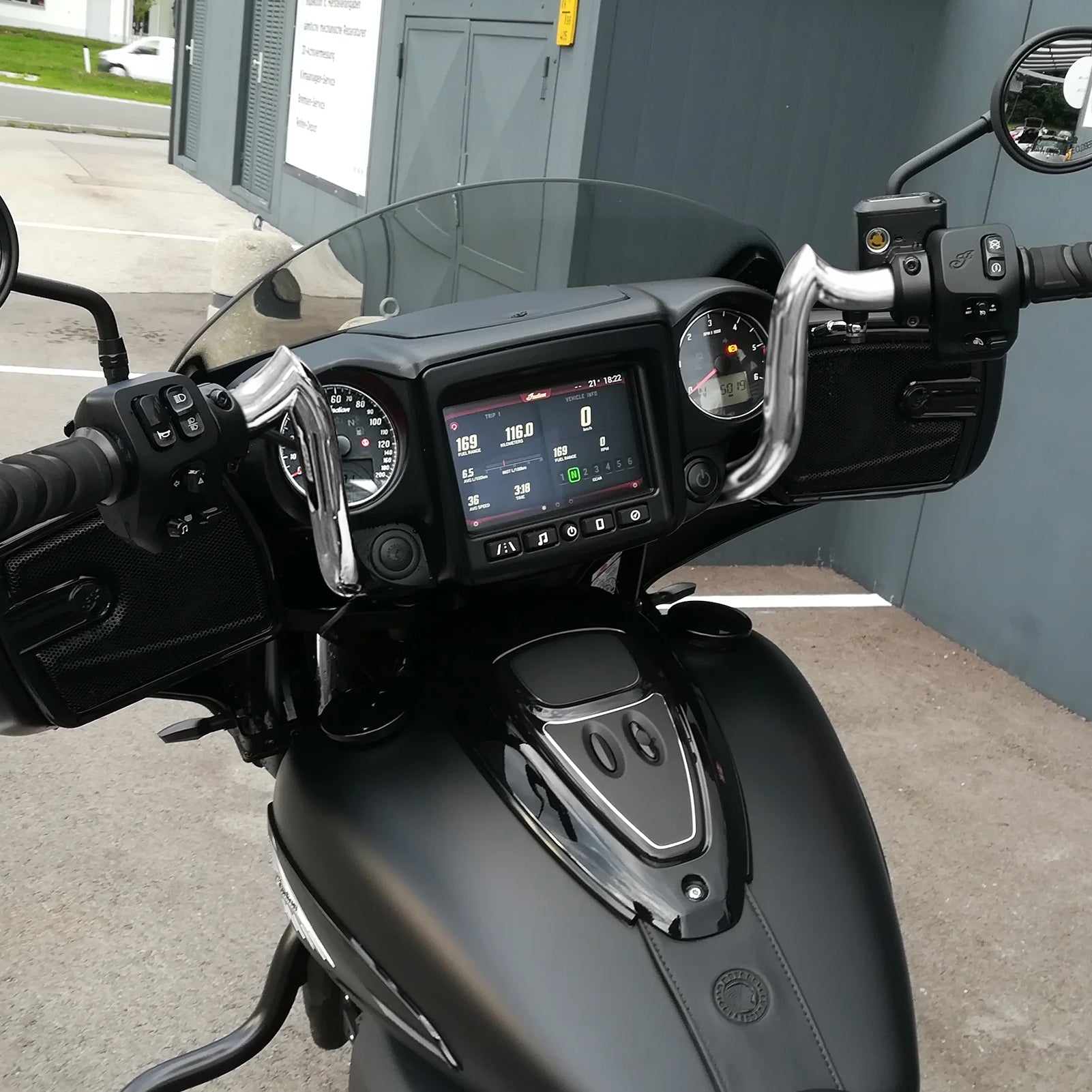2018-2025 Indian Chieftain & Roadmaster 12