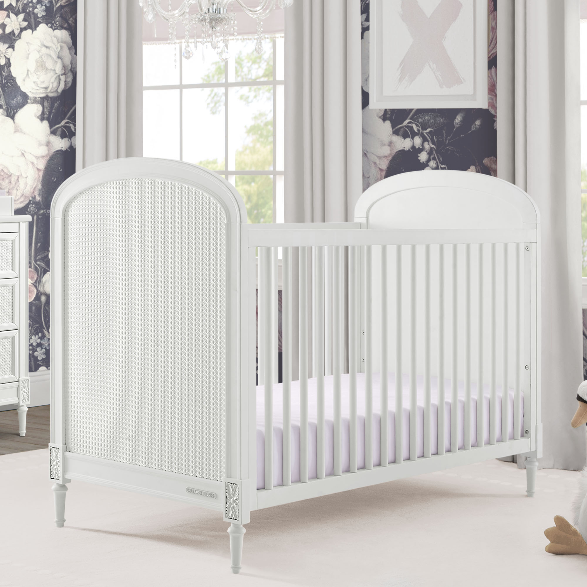 Madeline 4-in-1 Convertible Baby Crib - Toddler Bed & Daybed Conversion - Nursery Furniture for Boys & Girls - Perfect for Newborns to Teens Bedroom Decor