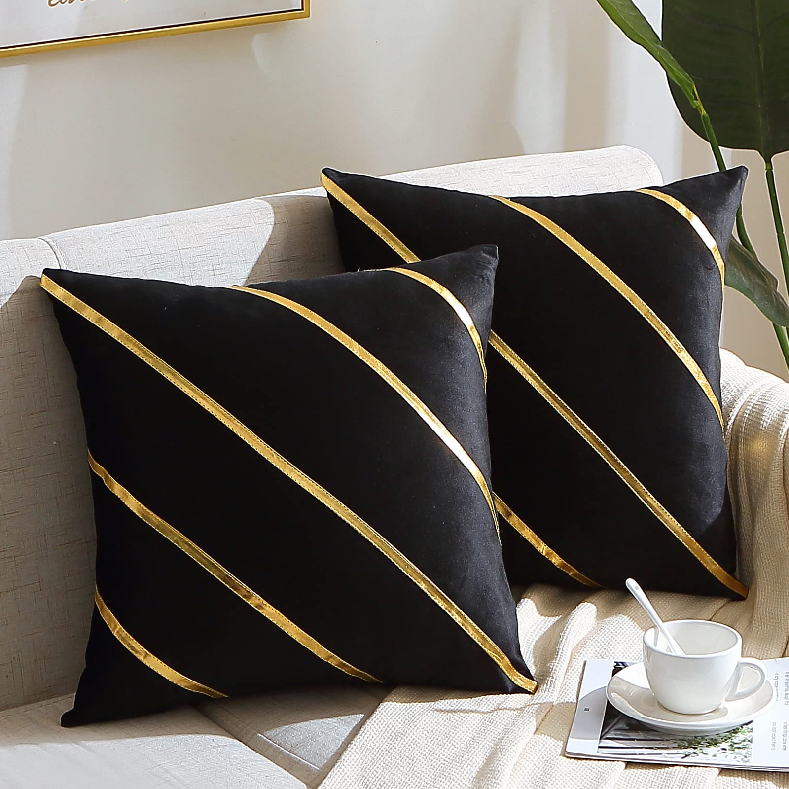 WACOMECO Velvet Decorative Throw Pillow Covers 18x18 Inch - Soft Gold Cushion Cases for Sofa, Bedroom, Living Room & Car - Luxury Black Velvet Pillow Covers for Home Decor, Wedding & Gifts