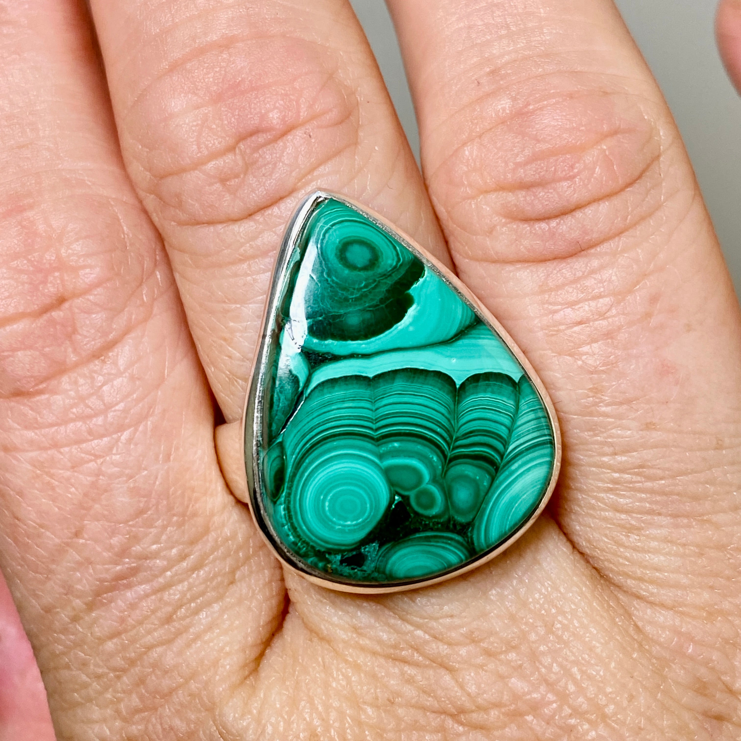 Malachite Teardrop Cabochon Ring - Size 10 - Handmade Sterling Silver Jewelry - PRGJ832 - Perfect for Boho Style & Gift Giving