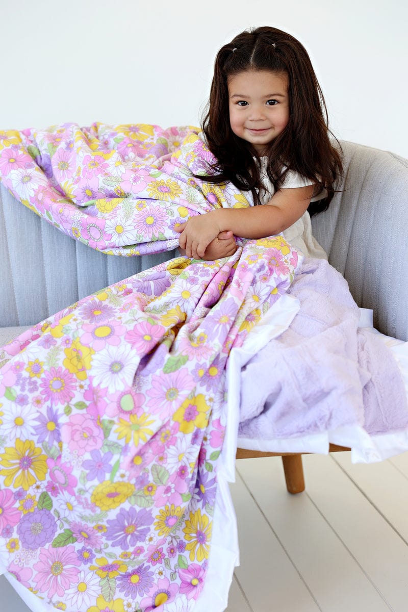 Boho Flower Lilac Blanket - Soft & Cozy Floral Throw for Bed, Couch, and Outdoor Picnics - Perfect for Home Decor, Gifts, and Relaxation