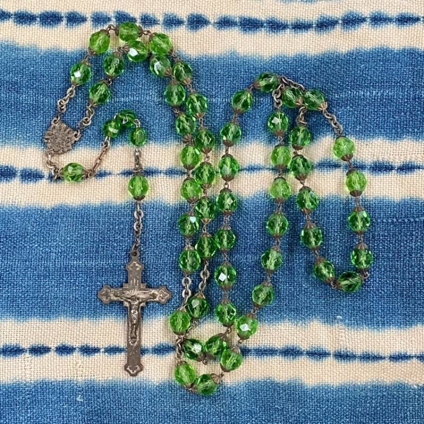 Vintage 7 Up Green Faceted Glass Bead Rosary - Antique Style Catholic Prayer Beads with Patina Finish for Collectors & Religious Devotion