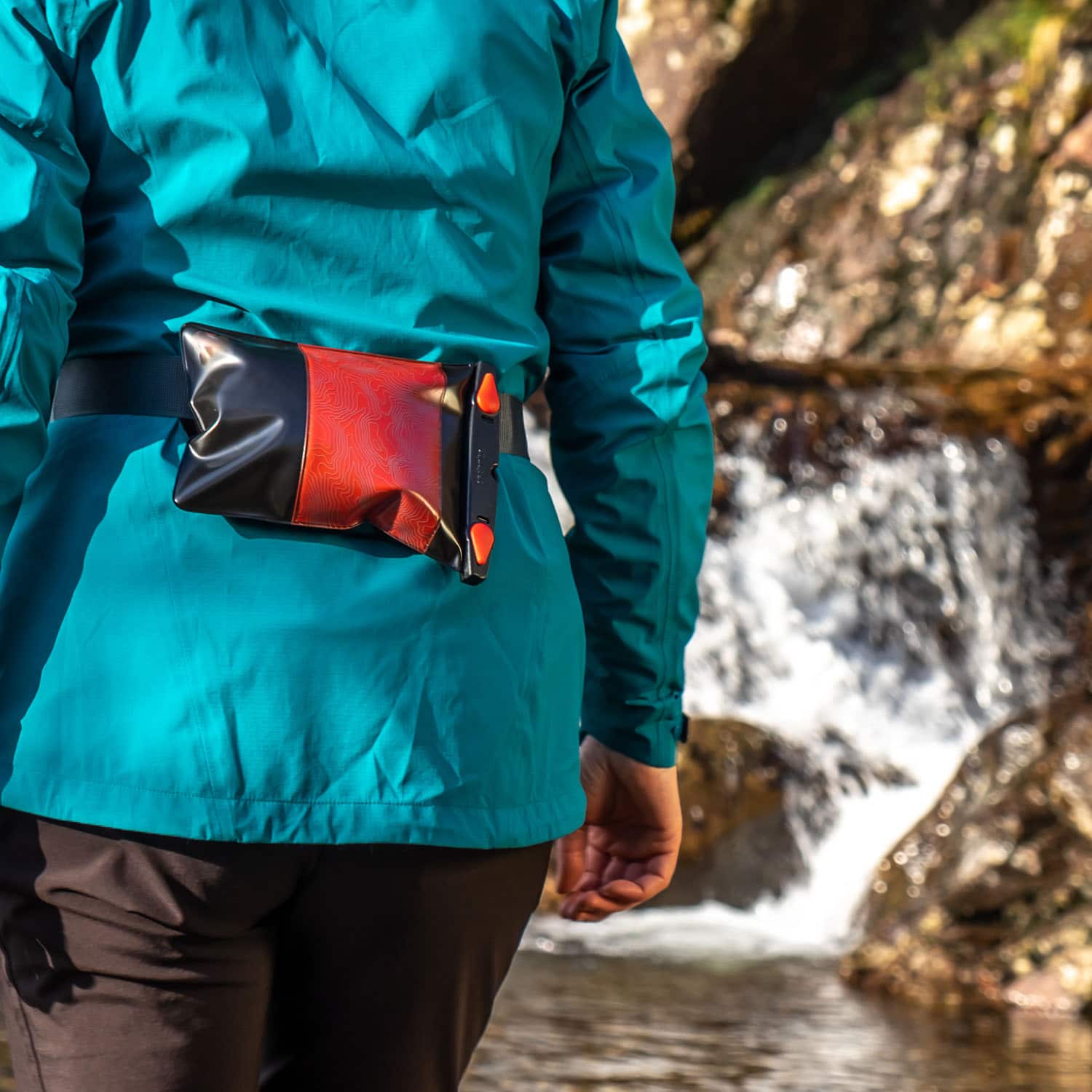 Aquapac Waterproof Belt Case - Secure & Hands-Free Phone Holder for Running, Hiking & Outdoor Activities