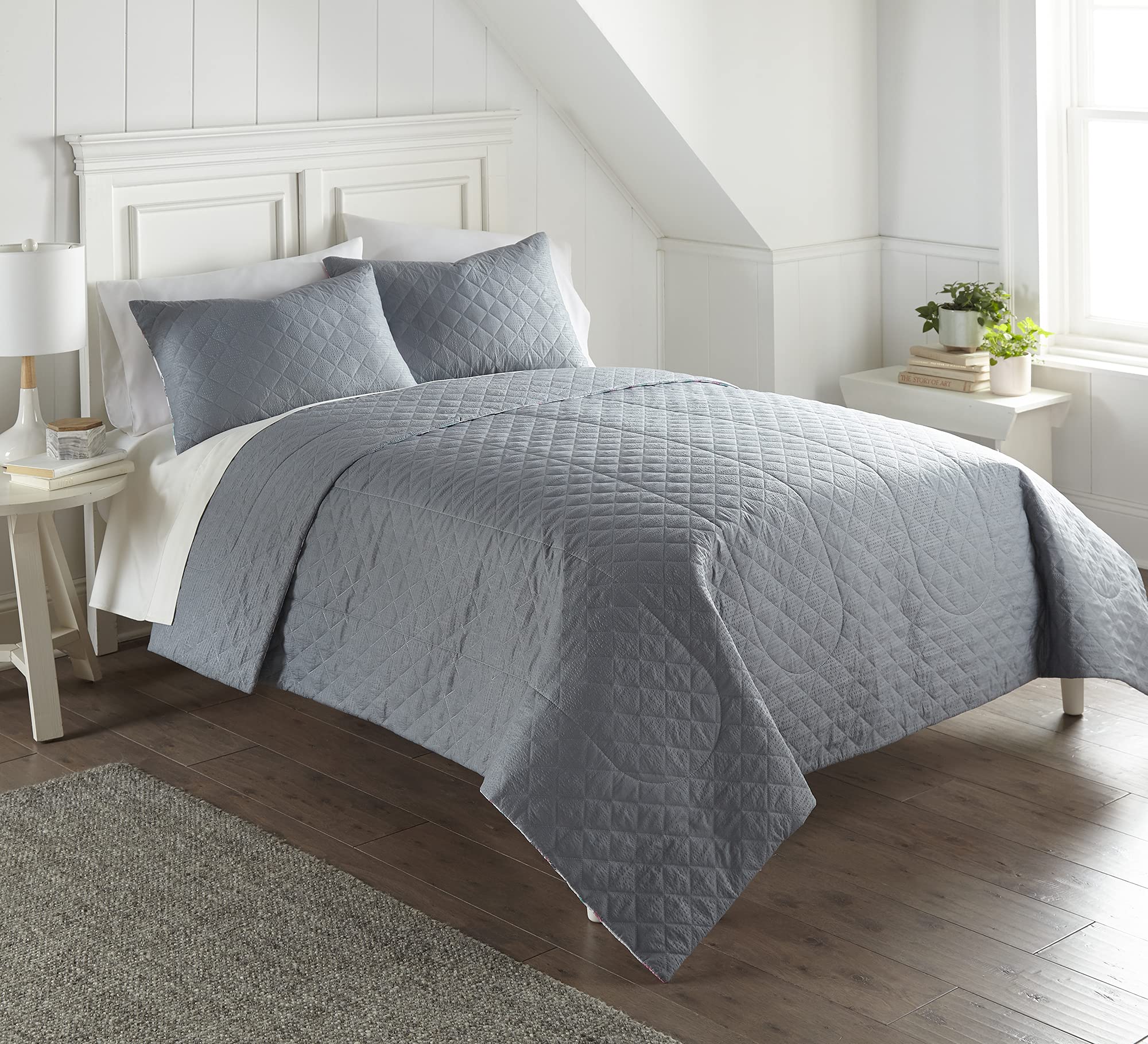 Shavel Home Products Seersucker 6-in-1 Reversible Quilt Set - King Size, Modern Bedspread with Matching Pillow Shams - Soft & Breathable for All Seasons - Perfect for Master Bedroom, Guest Room, and Dorm Decor